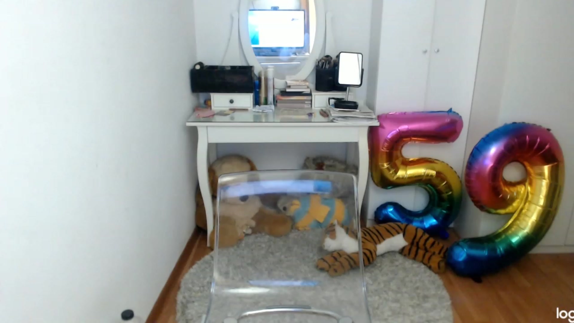 Gallery image thumbnail from WinterJewel's myfreecams stream on, 12/13/2023, 10:16 image 19 of 20