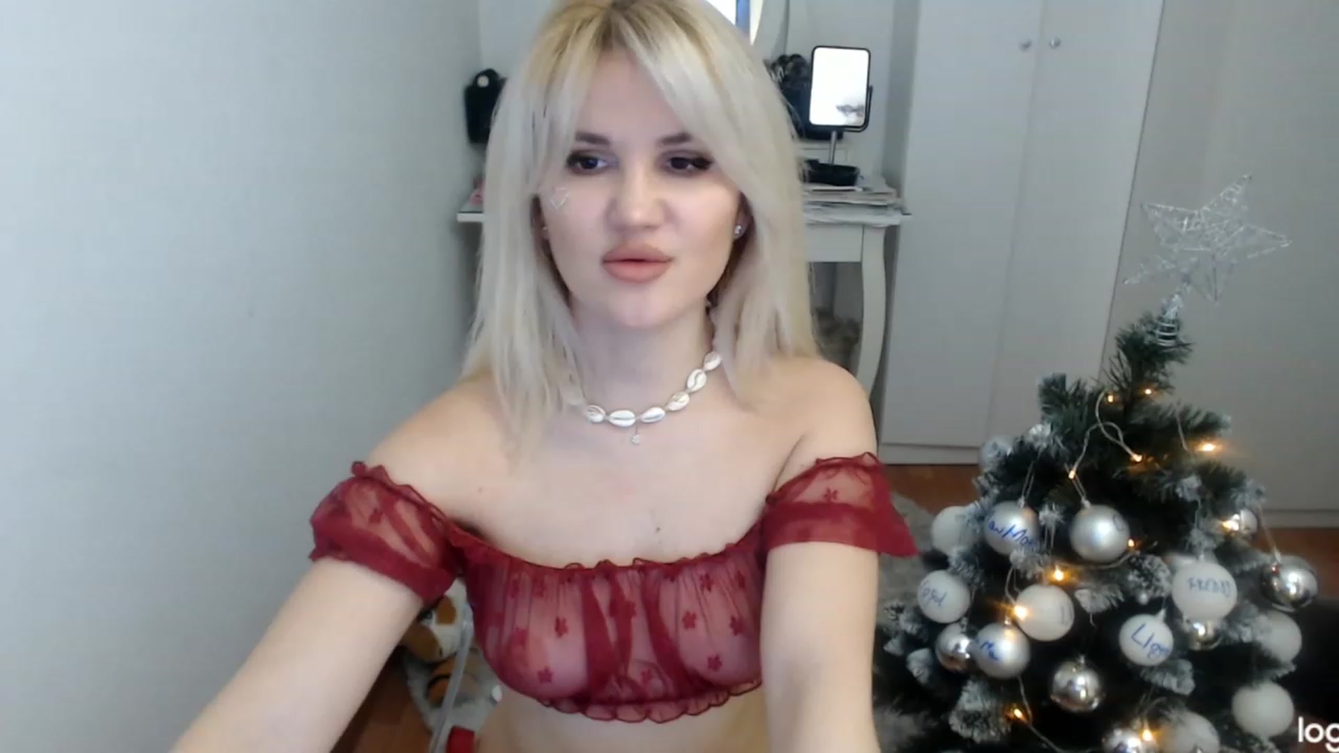 Gallery image thumbnail from WinterJewel's myfreecams stream on, 12/21/2023, 09:47 image 15 of 20