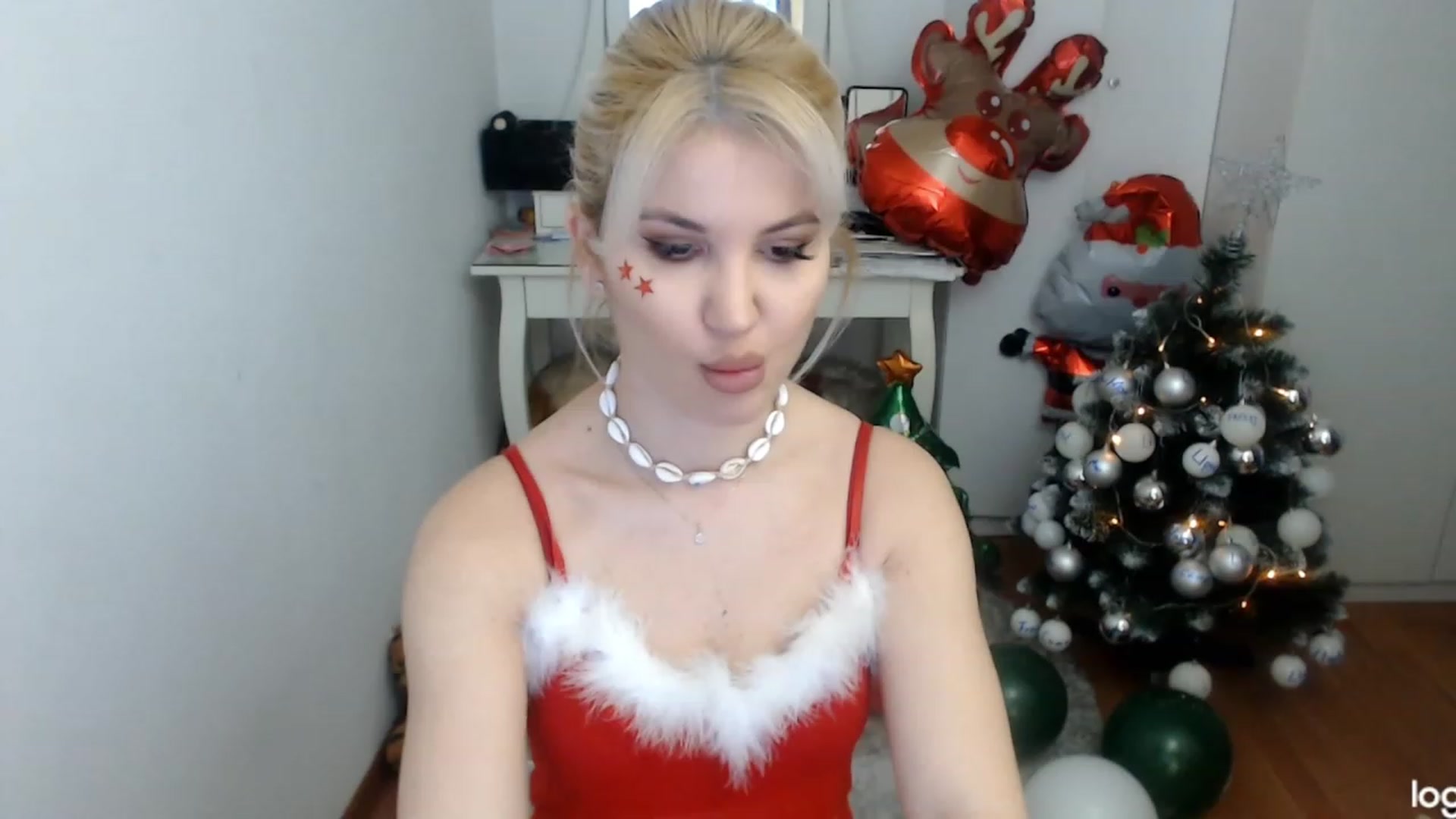 Gallery image thumbnail from WinterJewel's myfreecams stream on, 12/24/2023, 09:02 image 3 of 20