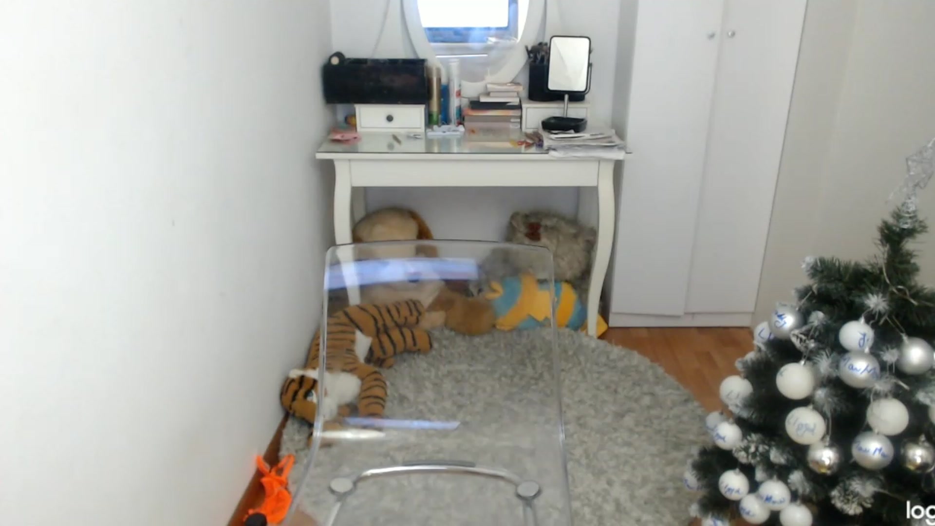Gallery image thumbnail from WinterJewel's myfreecams stream on, 12/28/2023, 10:02 image 9 of 20