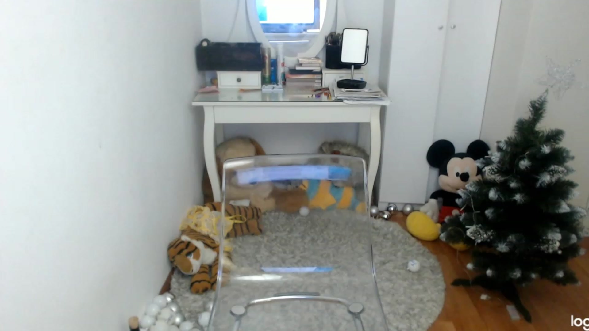 Gallery image thumbnail from WinterJewel's myfreecams stream on, 01/03/2024, 10:15 image 7 of 20