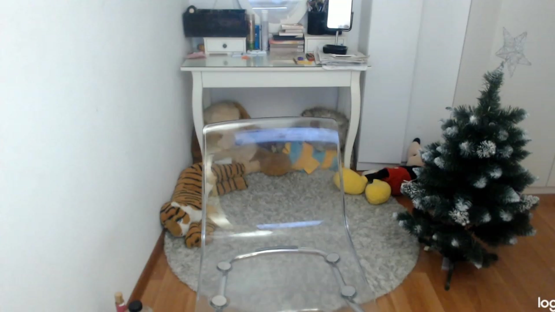 Gallery image thumbnail from WinterJewel's myfreecams stream on, 01/04/2024, 10:02 image 7 of 20