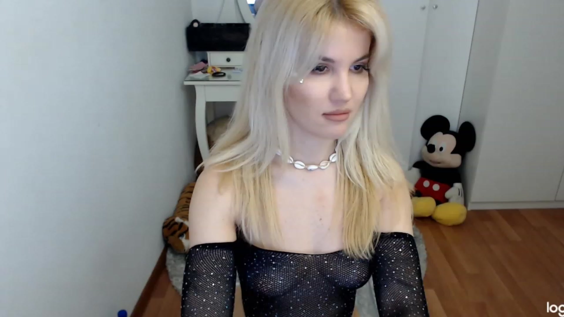 Gallery image thumbnail from WinterJewel's myfreecams stream on, 01/07/2024, 10:06 image 1 of 20