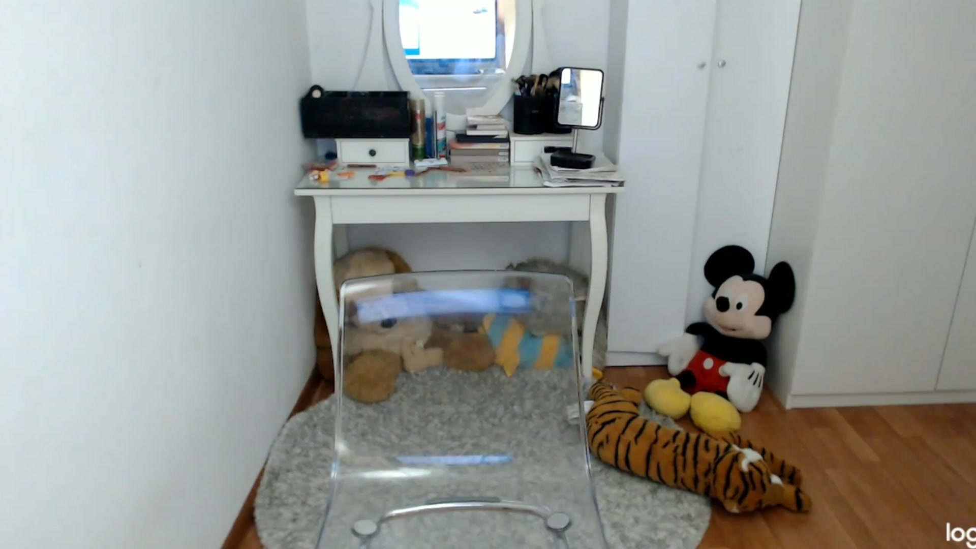 Gallery image thumbnail from WinterJewel's myfreecams stream on, 01/17/2024, 09:26 image 20 of 20