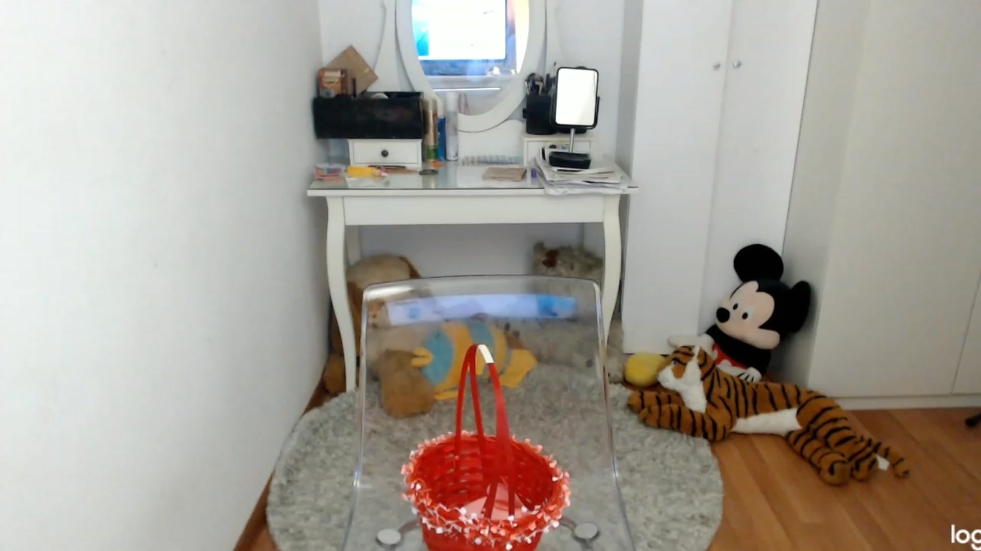 Gallery image thumbnail from WinterJewel's myfreecams stream on, 02/08/2024, 09:54 image 14 of 20