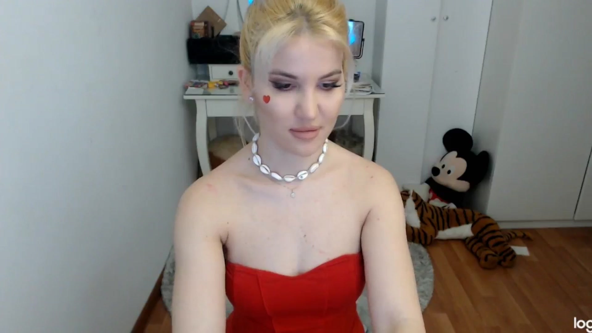 Gallery image thumbnail from WinterJewel's myfreecams stream on, 02/09/2024, 07:34 image 9 of 20