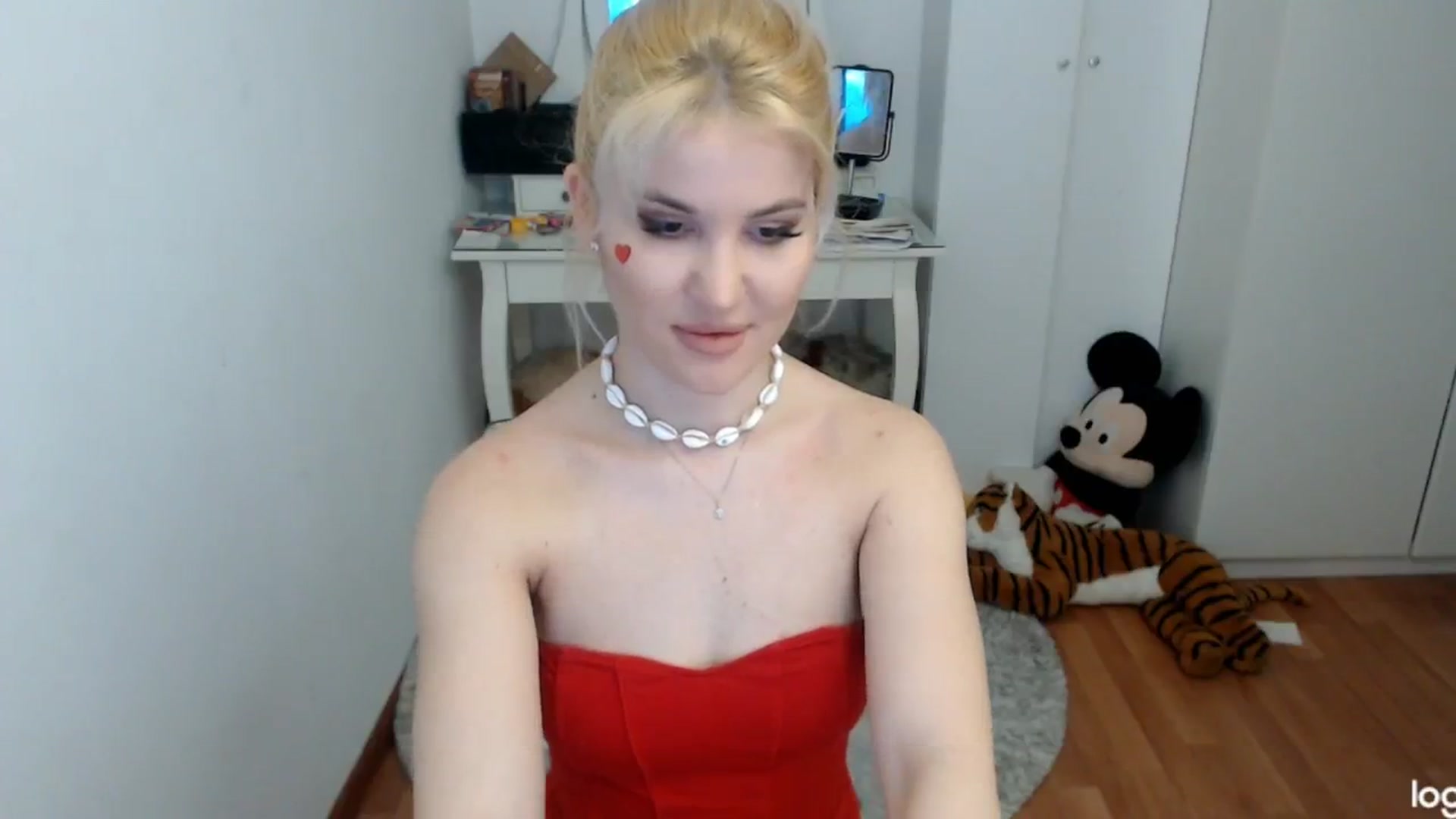 Gallery image thumbnail from WinterJewel's myfreecams stream on, 02/09/2024, 08:10 image 9 of 20