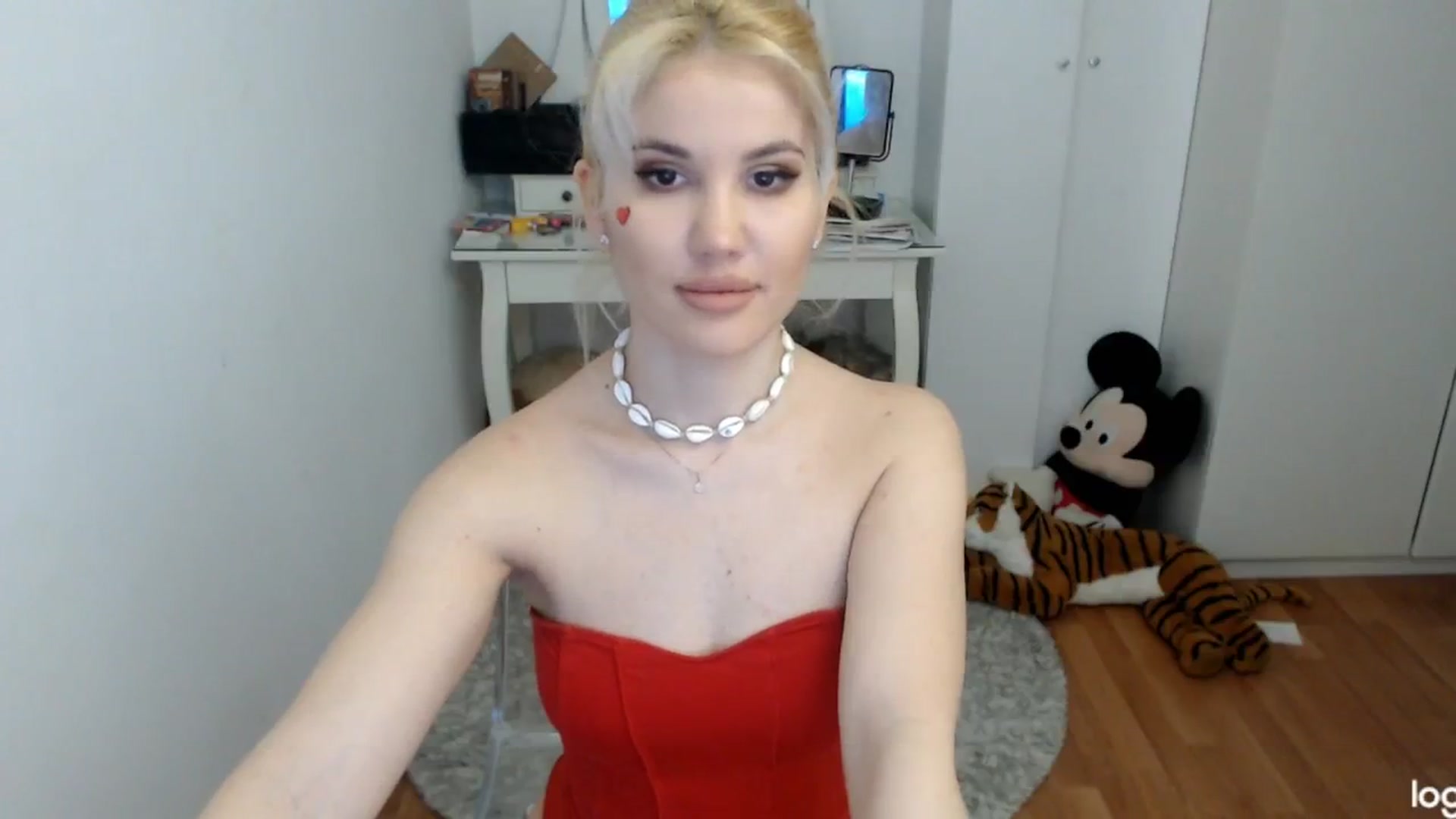 Gallery image thumbnail from WinterJewel's myfreecams stream on, 02/09/2024, 08:10 image 7 of 20