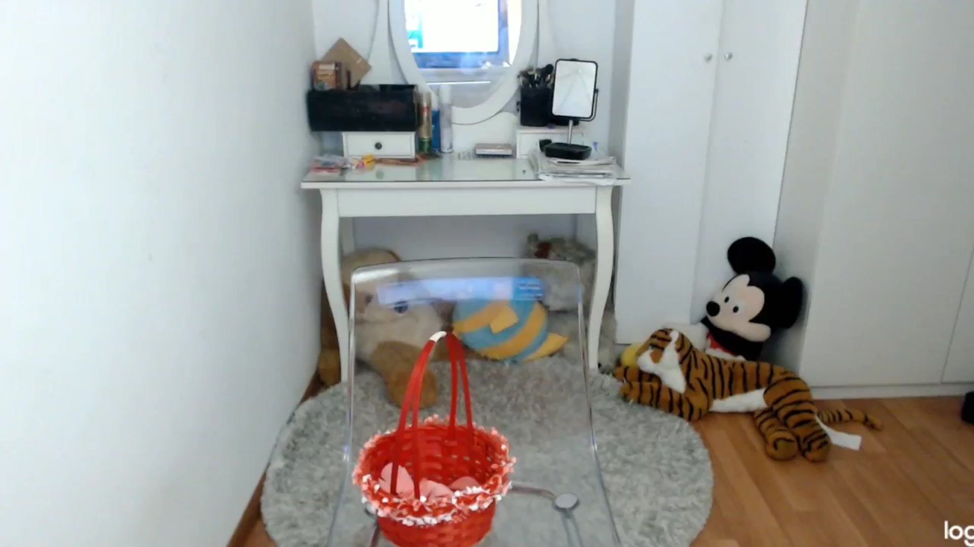 Gallery image thumbnail from WinterJewel's myfreecams stream on, 02/13/2024, 09:06 image 12 of 20