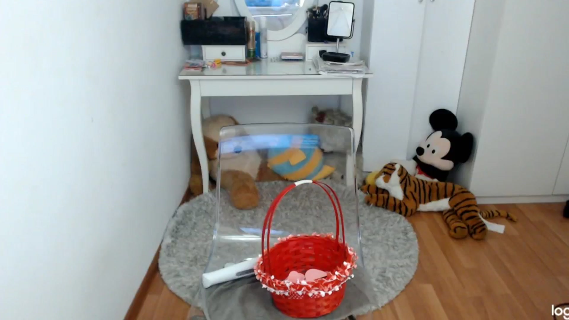 Gallery image thumbnail from WinterJewel's myfreecams stream on, 02/13/2024, 10:09 image 2 of 20