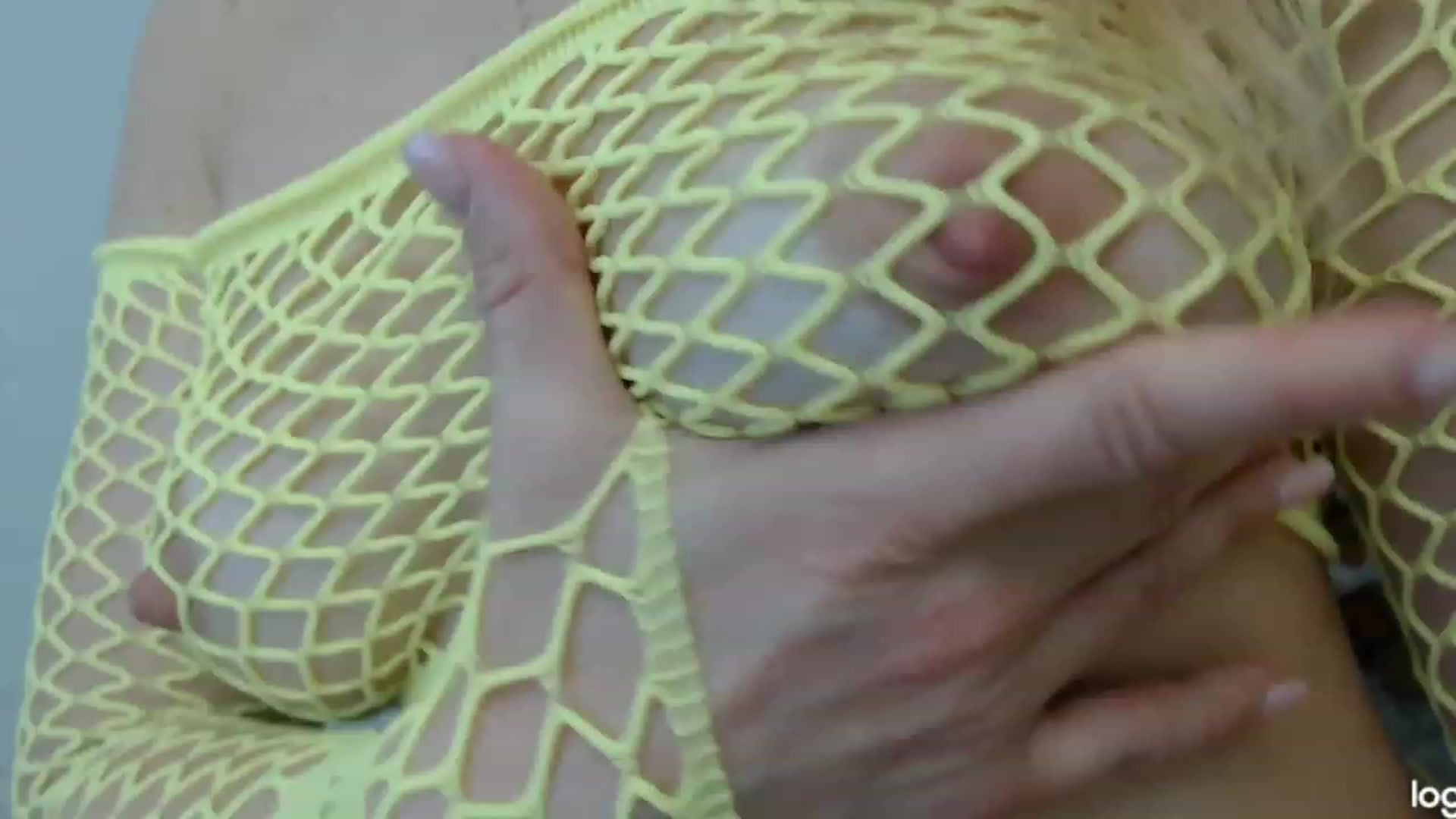 Gallery image thumbnail from WinterJewel's myfreecams stream on, 02/23/2024, 07:49 image 10 of 20