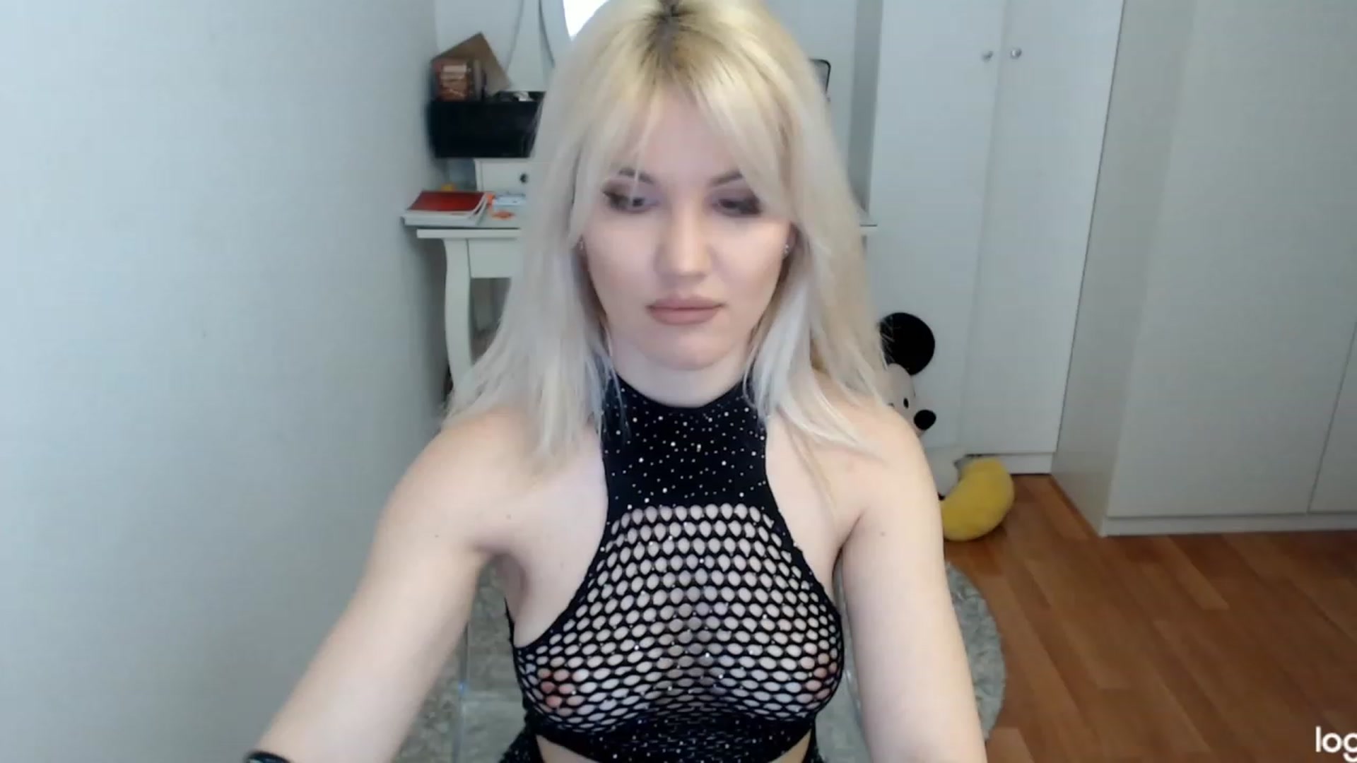 Gallery image thumbnail from WinterJewel's myfreecams stream on, 02/27/2024, 09:29 image 5 of 20