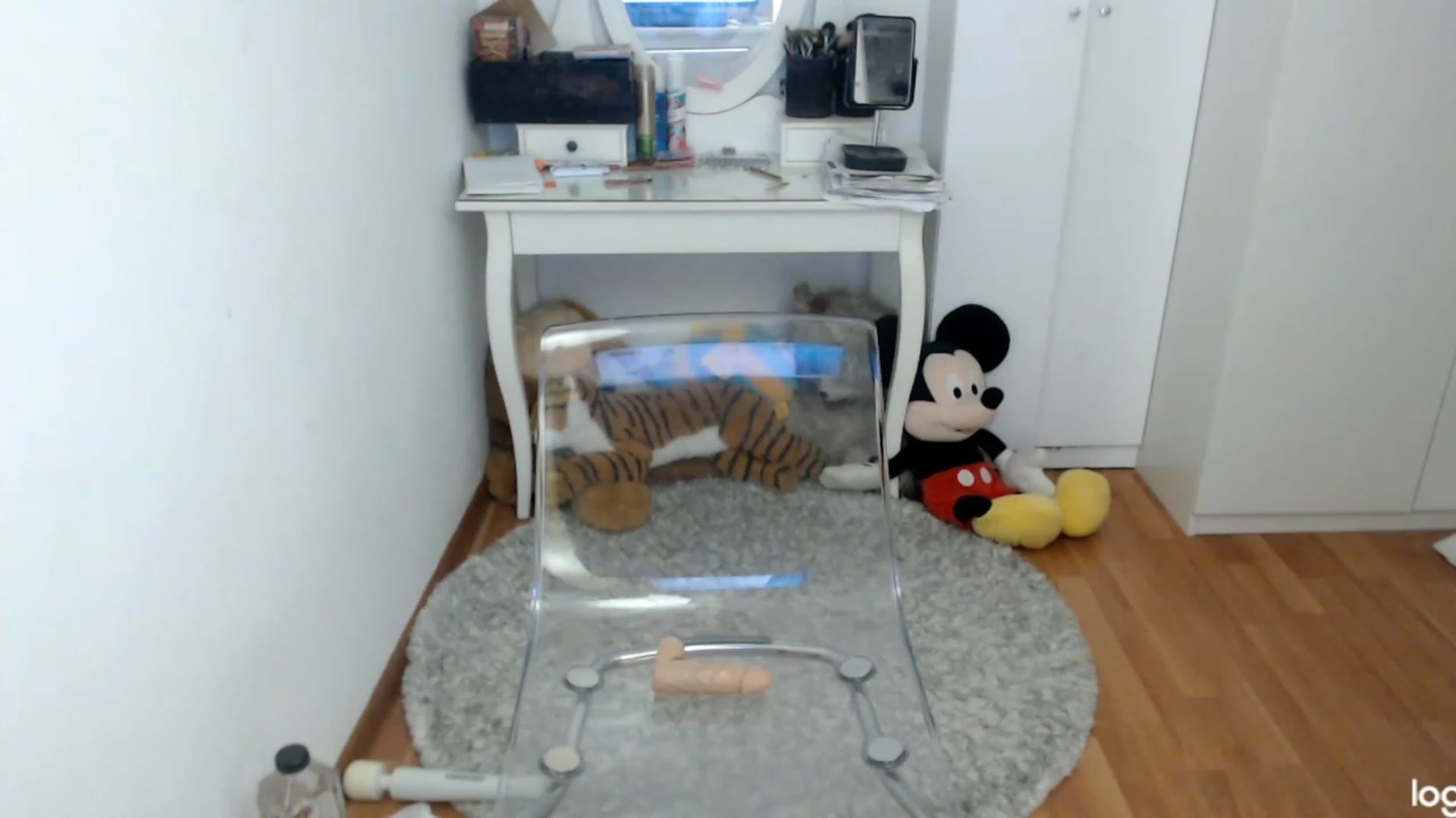 Gallery image thumbnail from WinterJewel's myfreecams stream on, 02/29/2024, 09:35 image 18 of 20