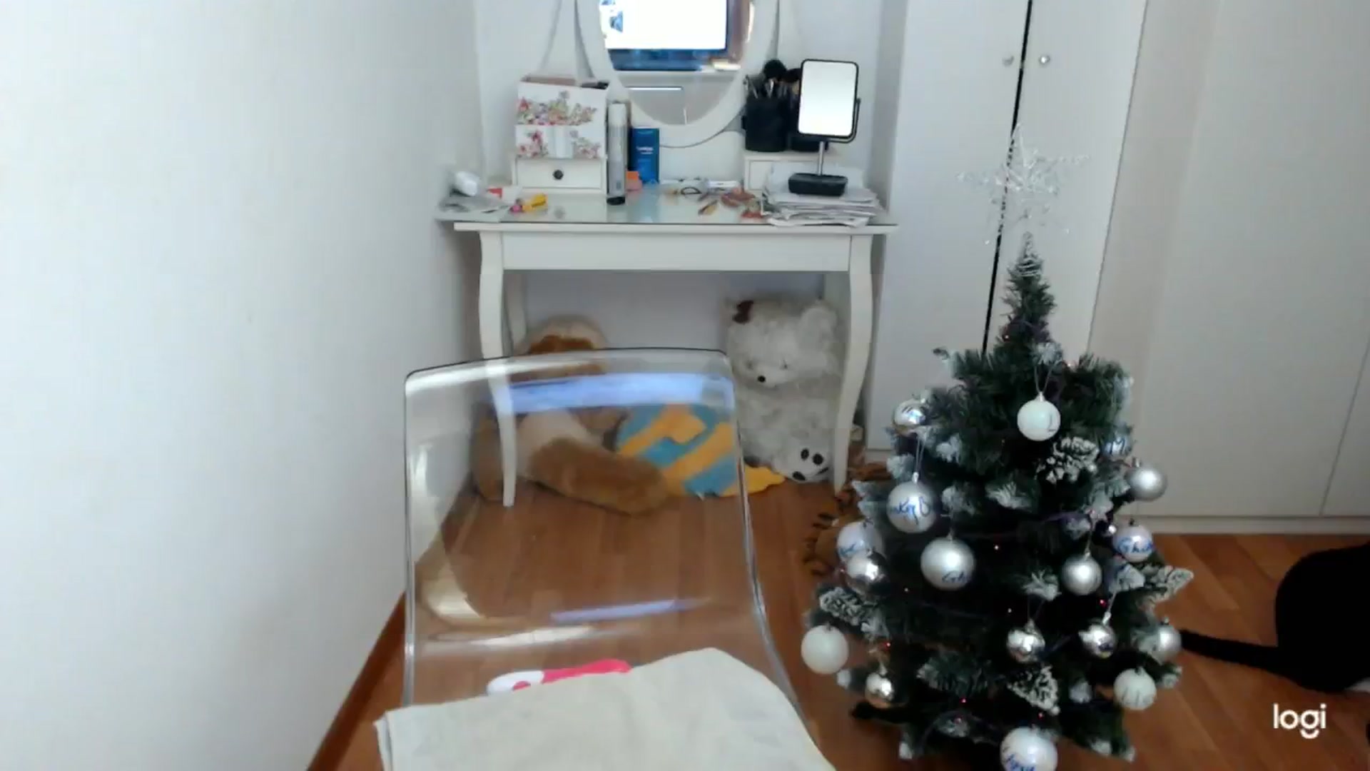 Gallery image thumbnail from WinterJewel's myfreecams stream on, 12/09/2024, 09:43 image 20 of 20