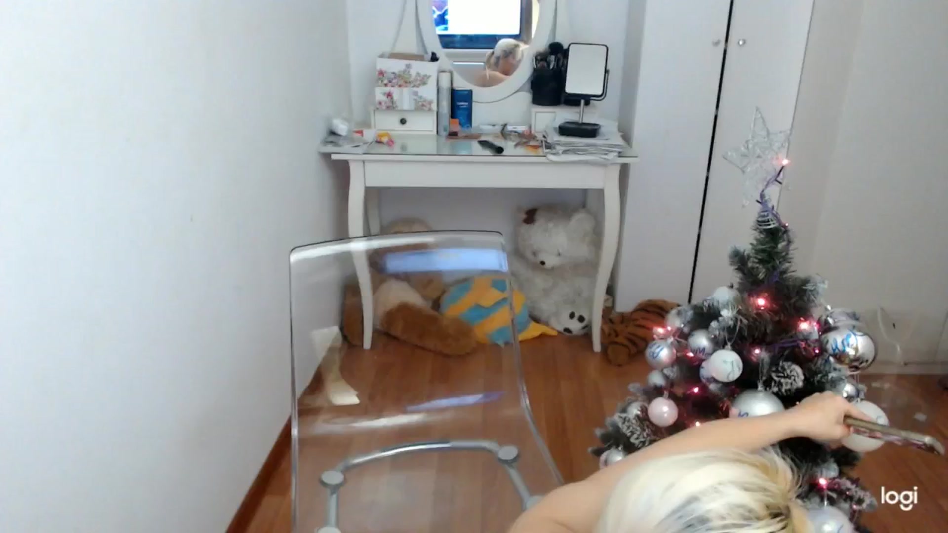 Gallery image thumbnail from WinterJewel's myfreecams stream on, 12/11/2024, 09:09 image 20 of 20