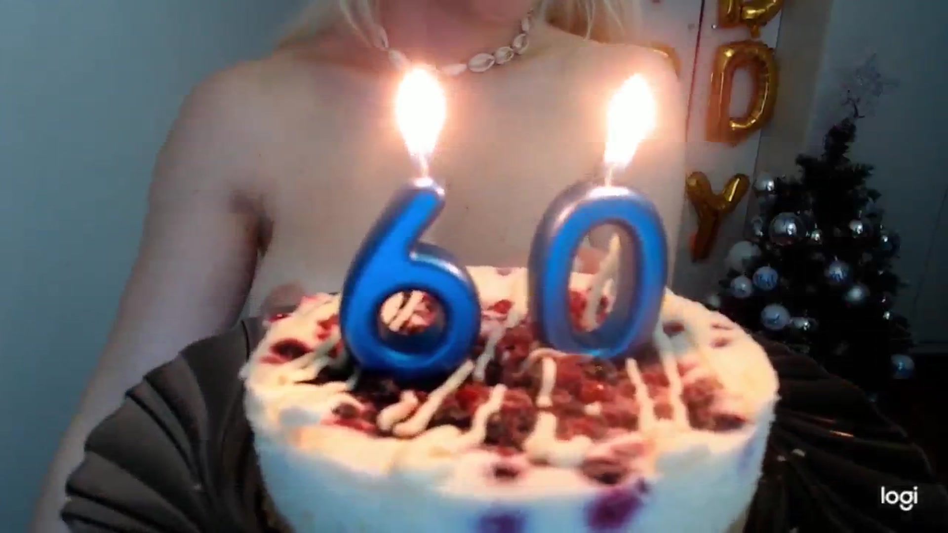 Gallery image thumbnail from WinterJewel's myfreecams stream on, 12/13/2024, 10:27 image 13 of 20