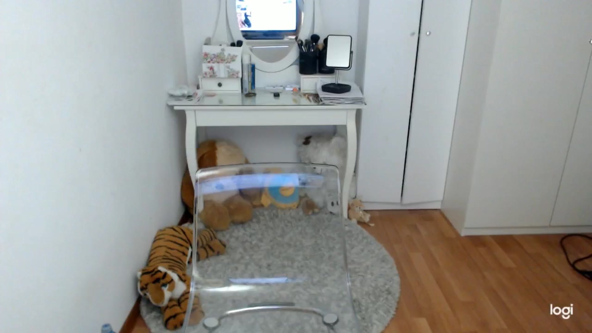 Gallery image thumbnail from WinterJewel's myfreecams stream on, 01/14/2025, 09:29 image 17 of 20