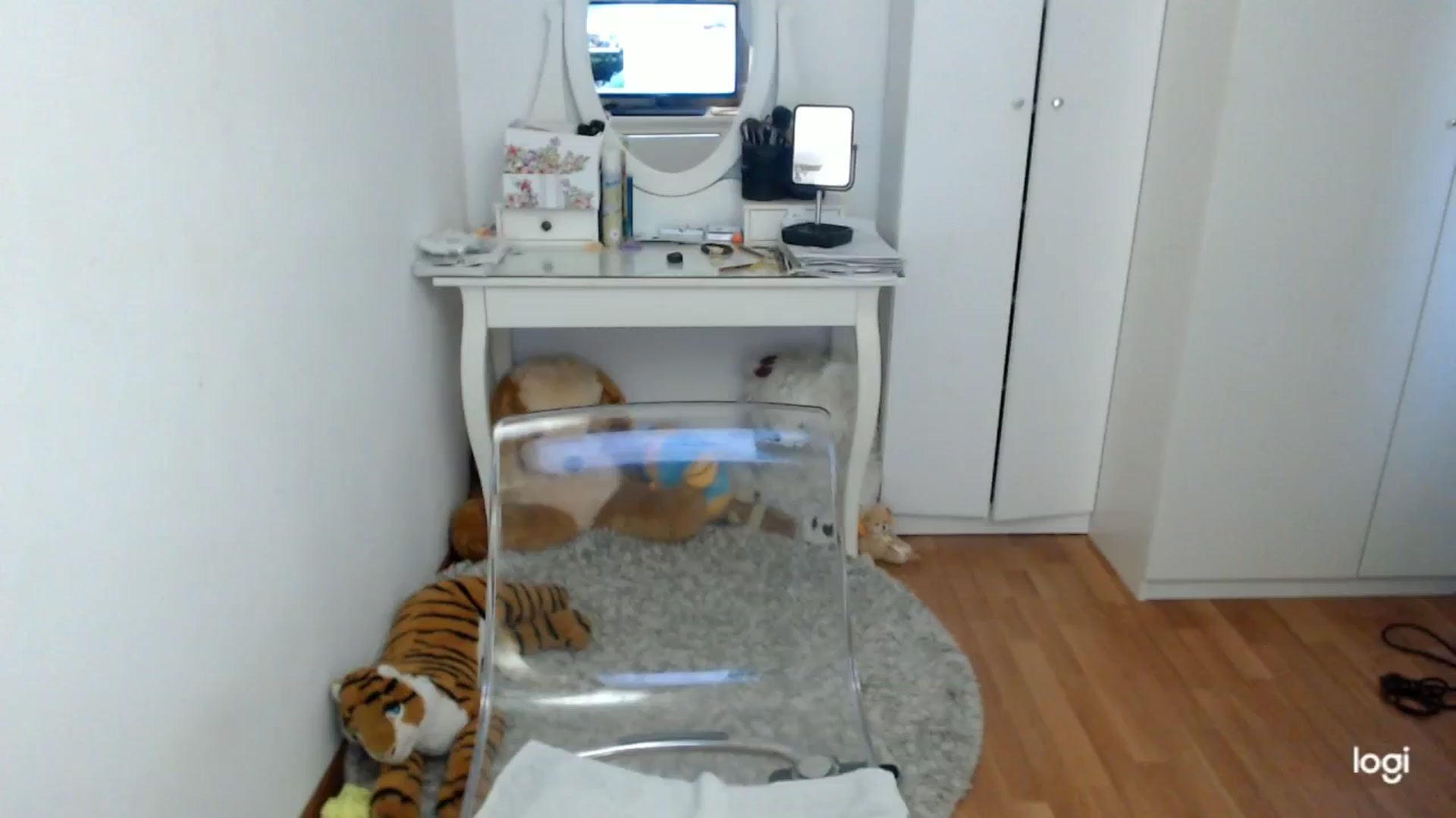 Gallery image thumbnail from WinterJewel's myfreecams stream on, 01/23/2025, 08:52 image 12 of 20