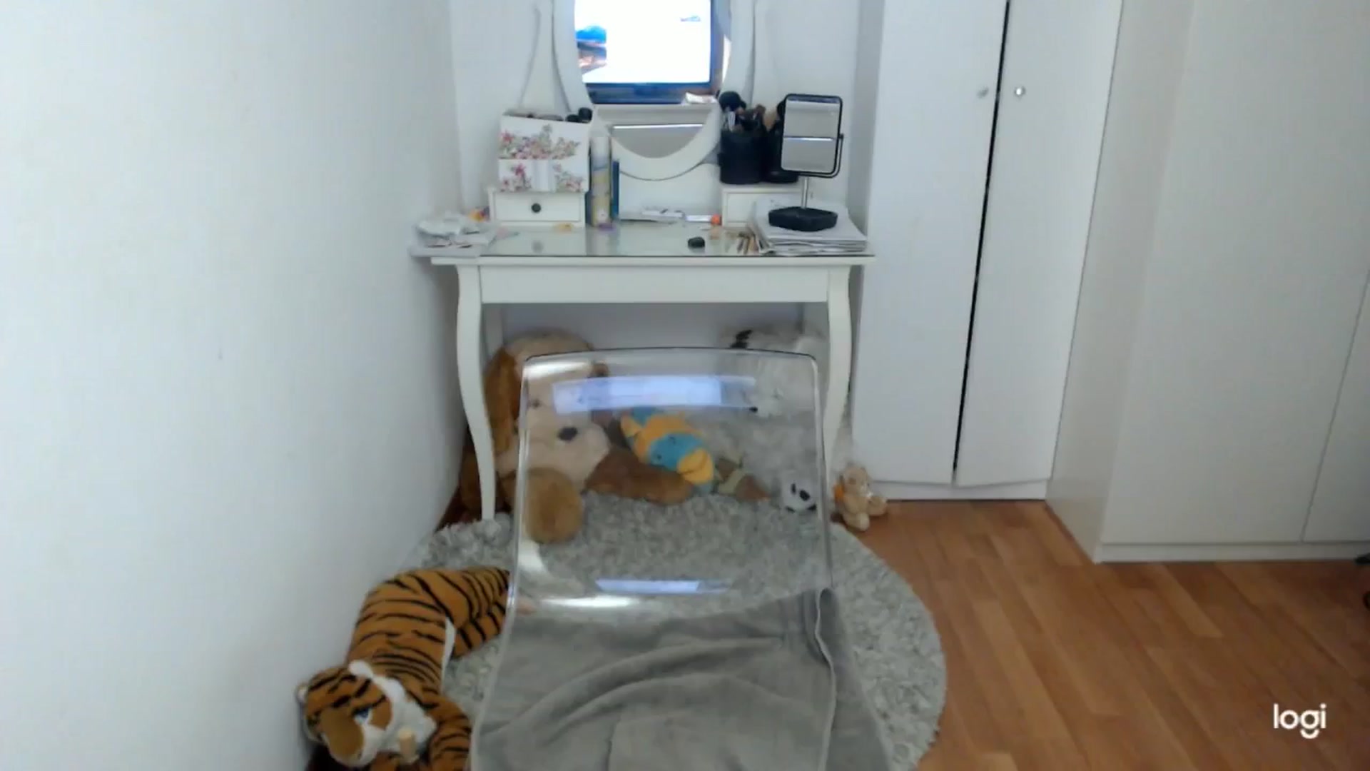 Gallery image thumbnail from WinterJewel's myfreecams stream on, 01/29/2025, 09:49 image 2 of 20