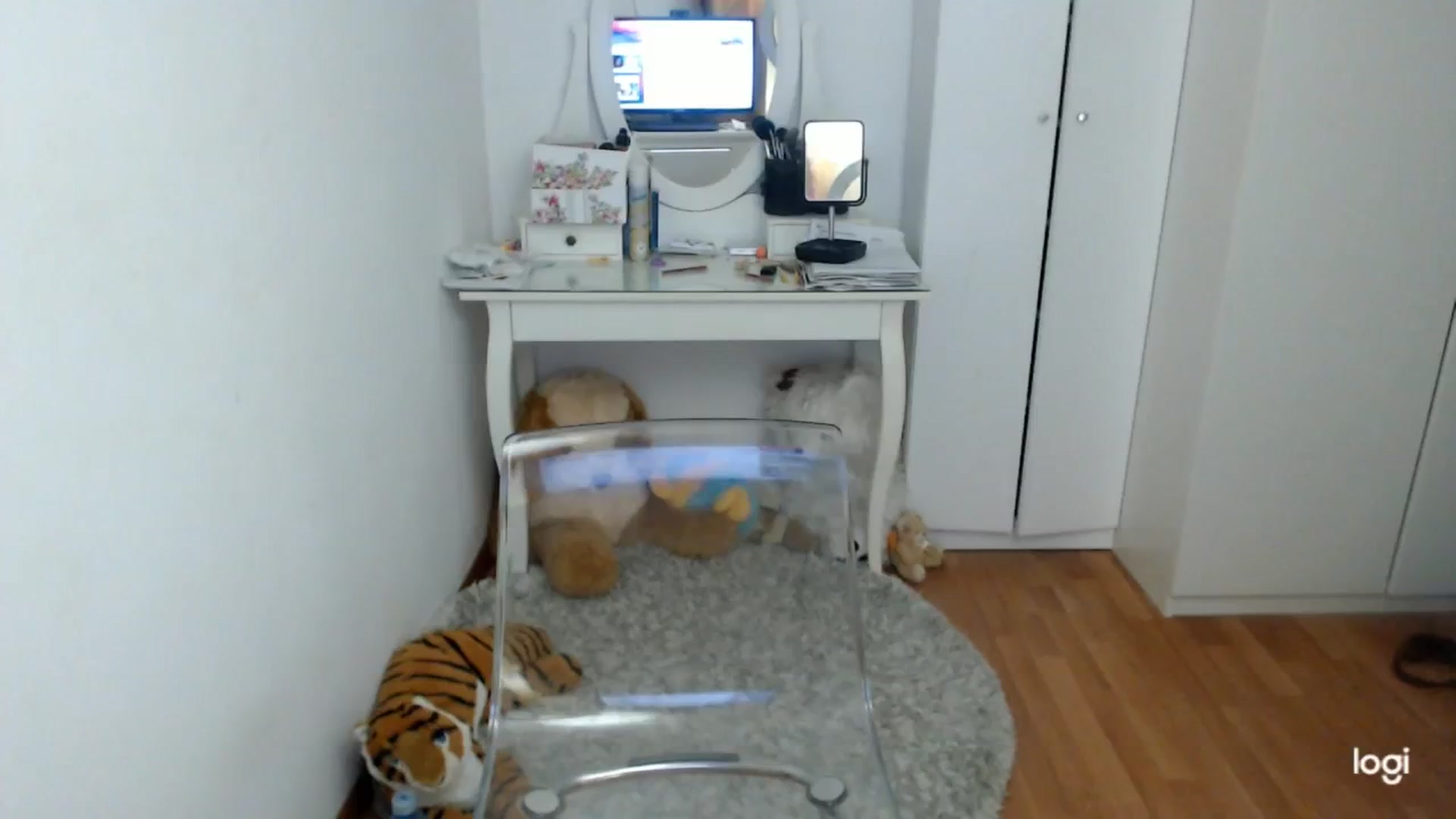 Gallery image thumbnail from WinterJewel's myfreecams stream on, 01/30/2025, 09:07 image 11 of 20