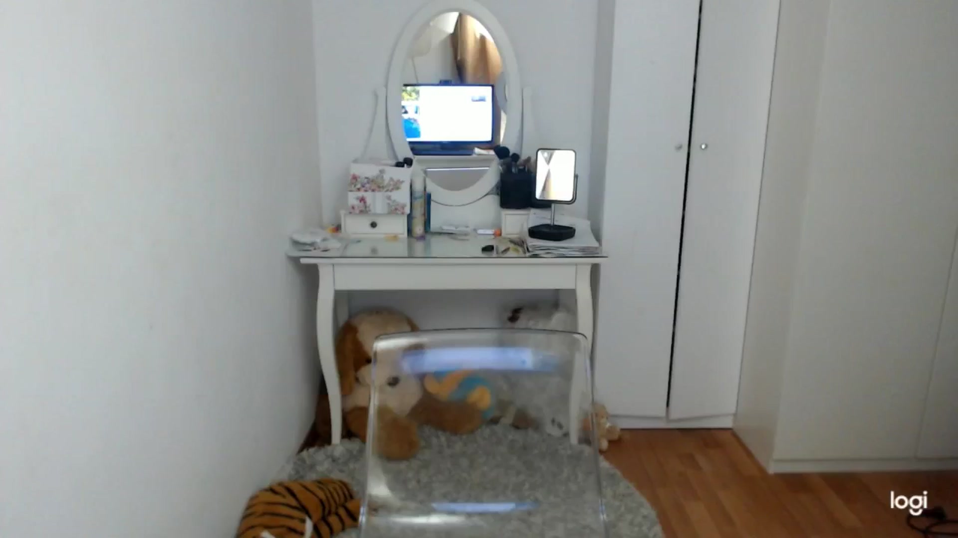 Gallery image thumbnail from WinterJewel's myfreecams stream on, 01/31/2025, 08:57 image 13 of 20