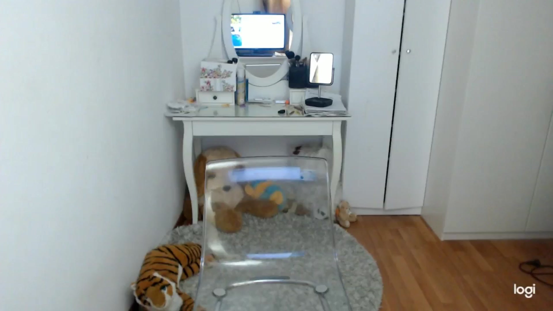Gallery image thumbnail from WinterJewel's myfreecams stream on, 01/31/2025, 08:57 image 14 of 20
