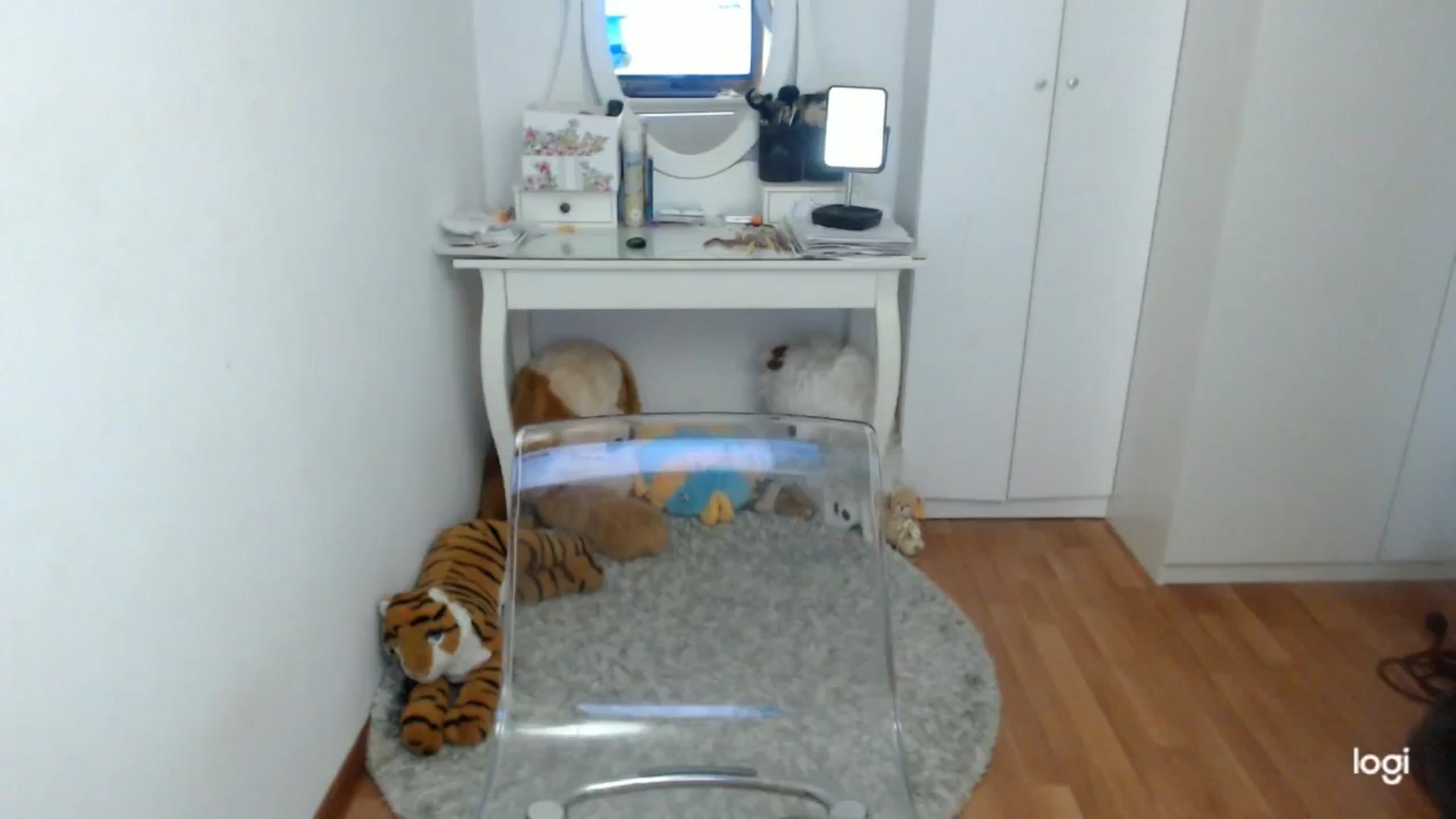 Gallery image thumbnail from WinterJewel's myfreecams stream on, 02/05/2025, 09:29 image 1 of 20