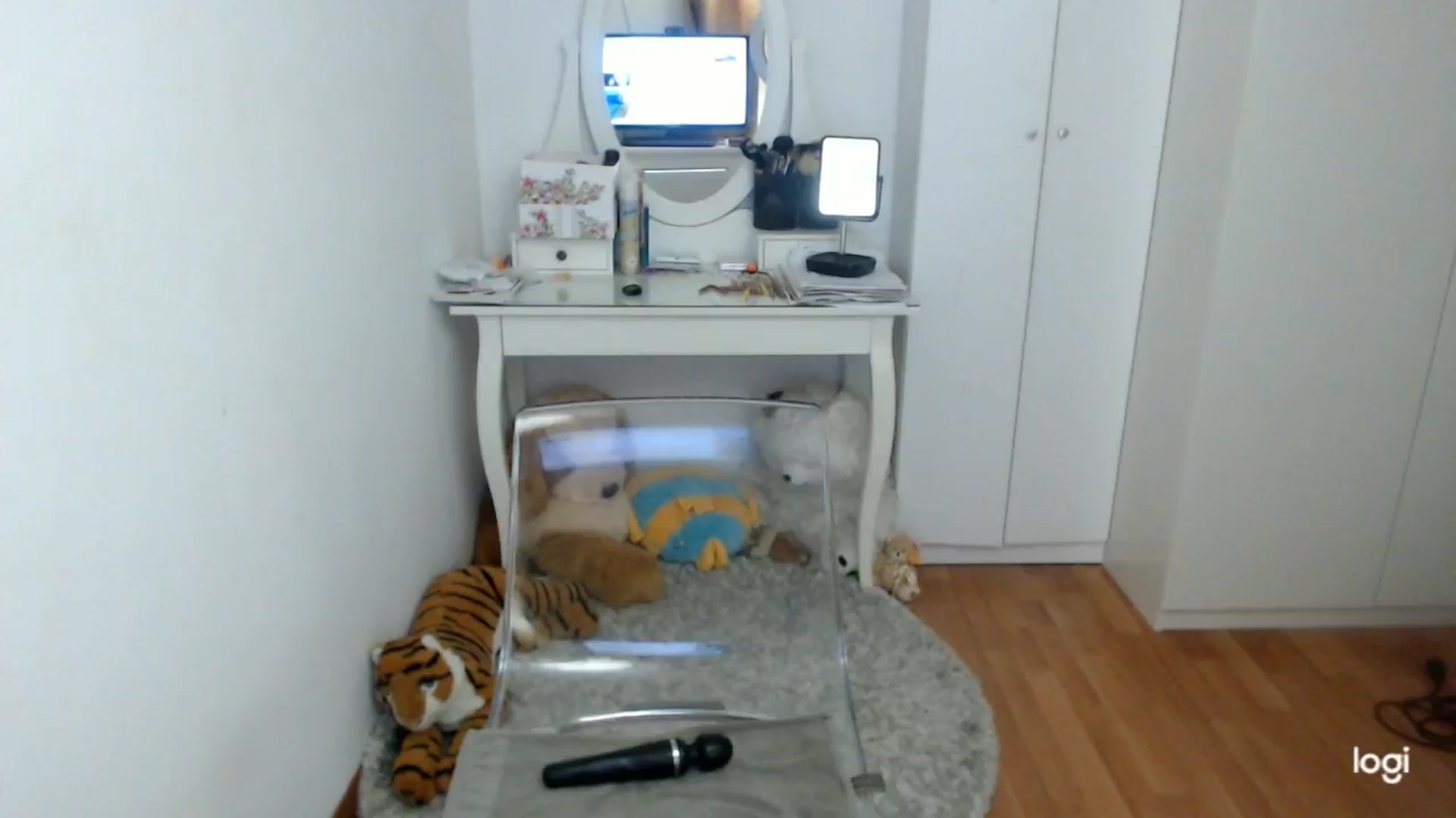 Gallery image thumbnail from WinterJewel's myfreecams stream on, 02/05/2025, 09:29 image 6 of 20