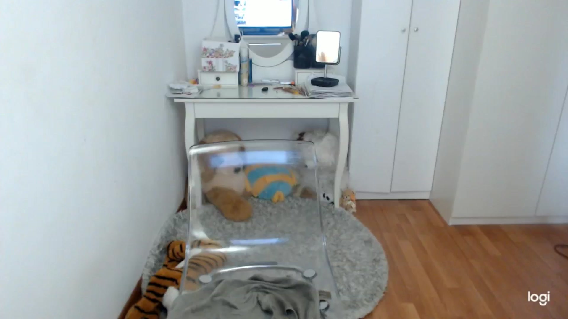 Gallery image thumbnail from WinterJewel's myfreecams stream on, 02/06/2025, 09:05 image 20 of 20