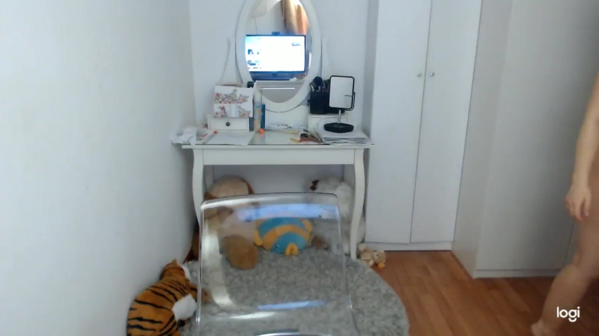 Gallery image thumbnail from WinterJewel's myfreecams stream on, 02/13/2025, 09:32 image 14 of 20