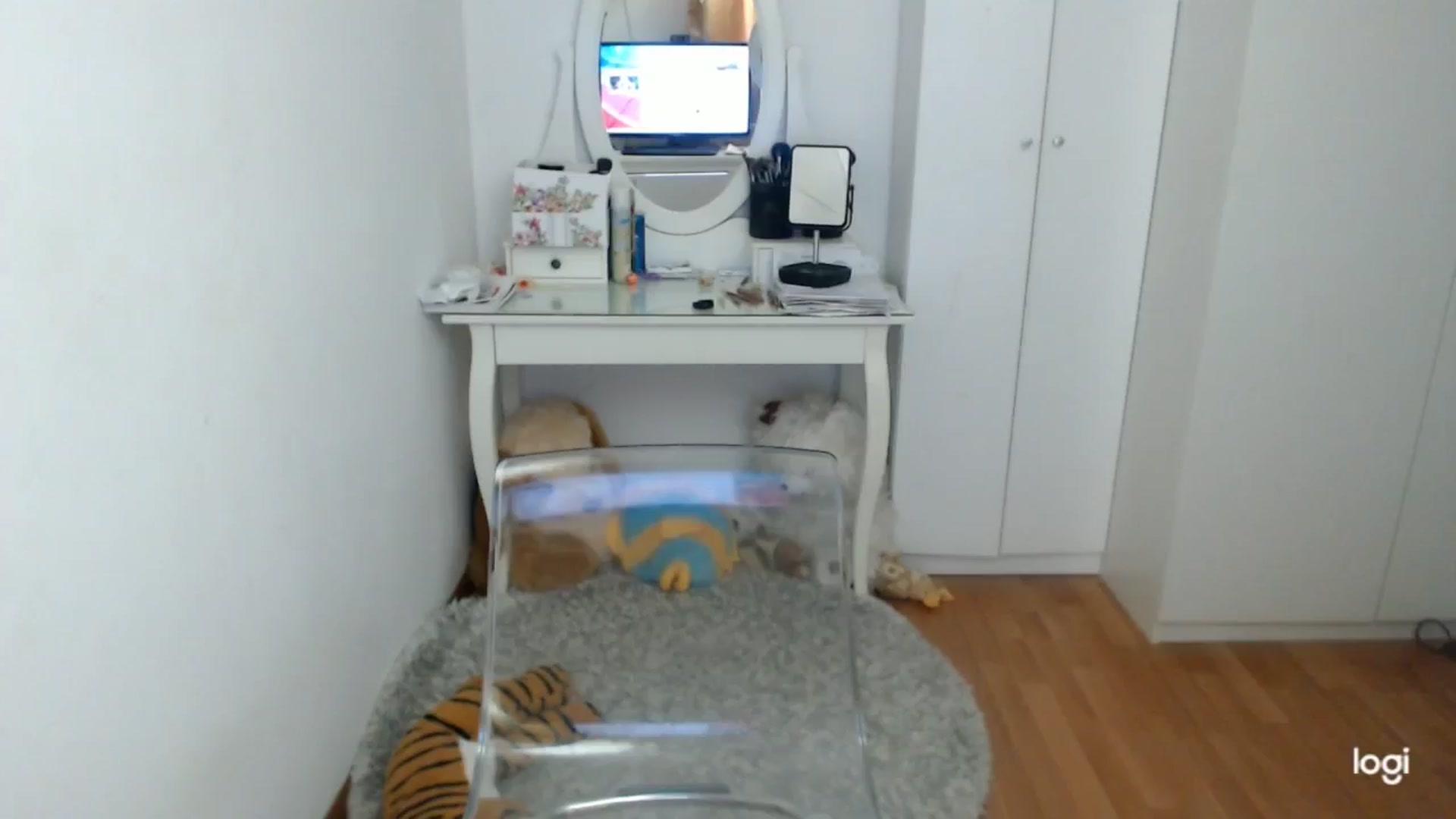Gallery image thumbnail from WinterJewel's myfreecams stream on, 02/26/2025, 09:04 image 12 of 20