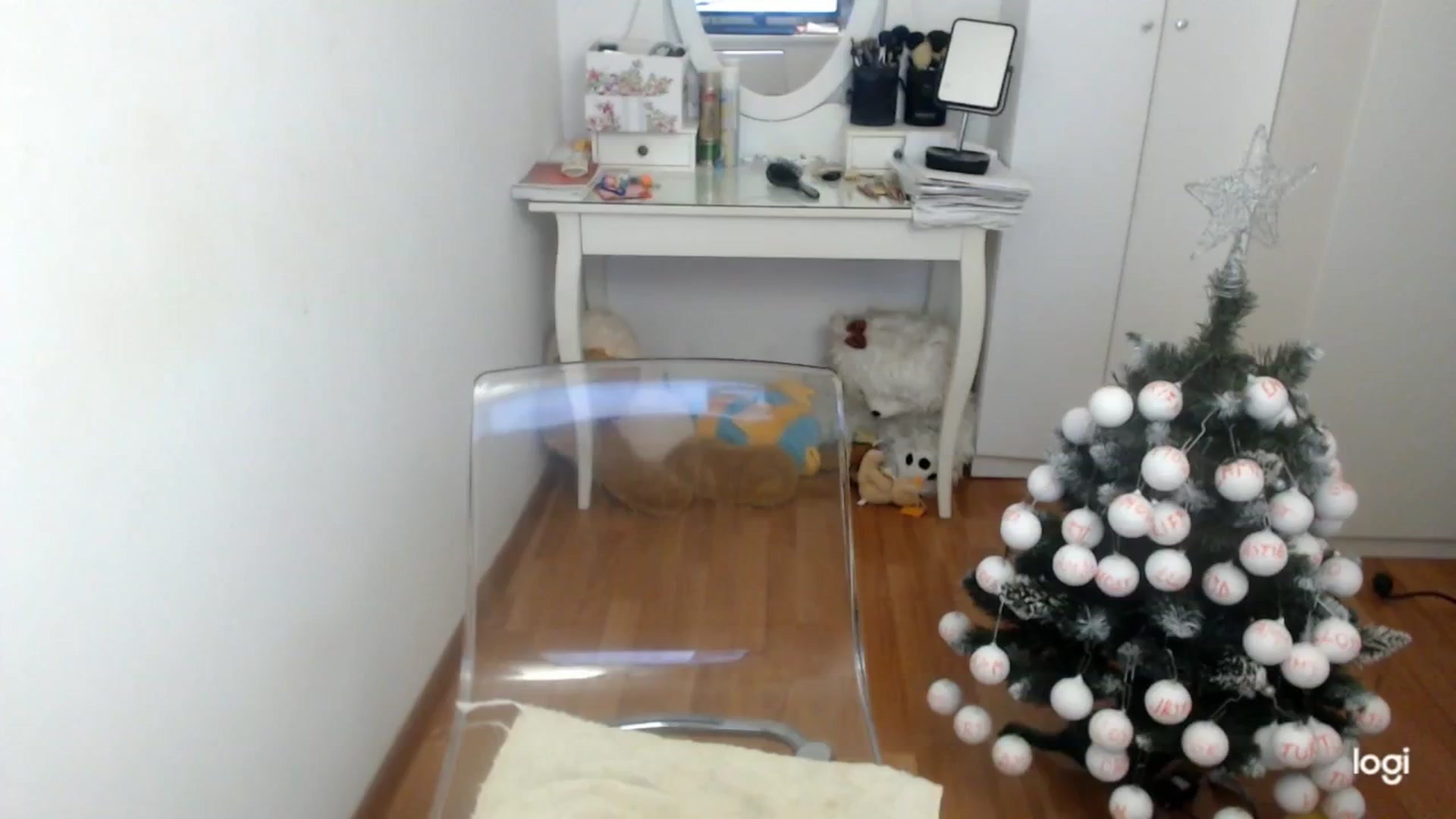 Gallery image thumbnail from WinterJewel's myfreecams stream on, 12/16/2025, 09:41 image 10 of 20