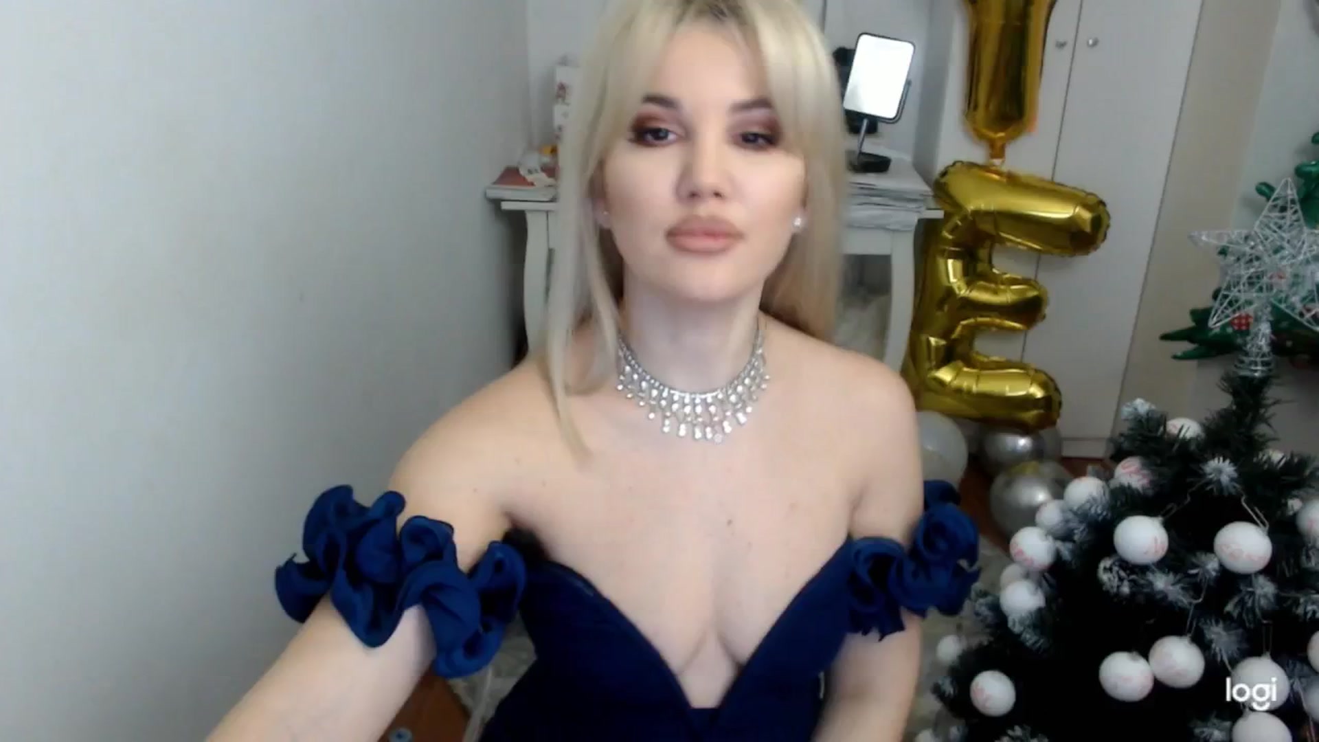 Gallery image thumbnail from WinterJewel's myfreecams stream on, 12/28/2025, 10:35 image 2 of 20