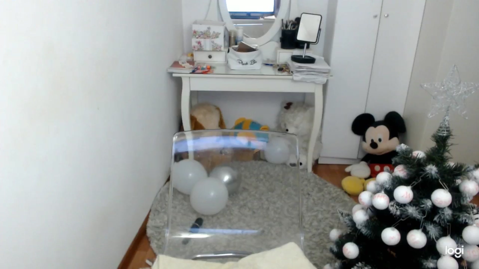 Gallery image thumbnail from WinterJewel's myfreecams stream on, 12/30/2025, 09:31 image 20 of 20