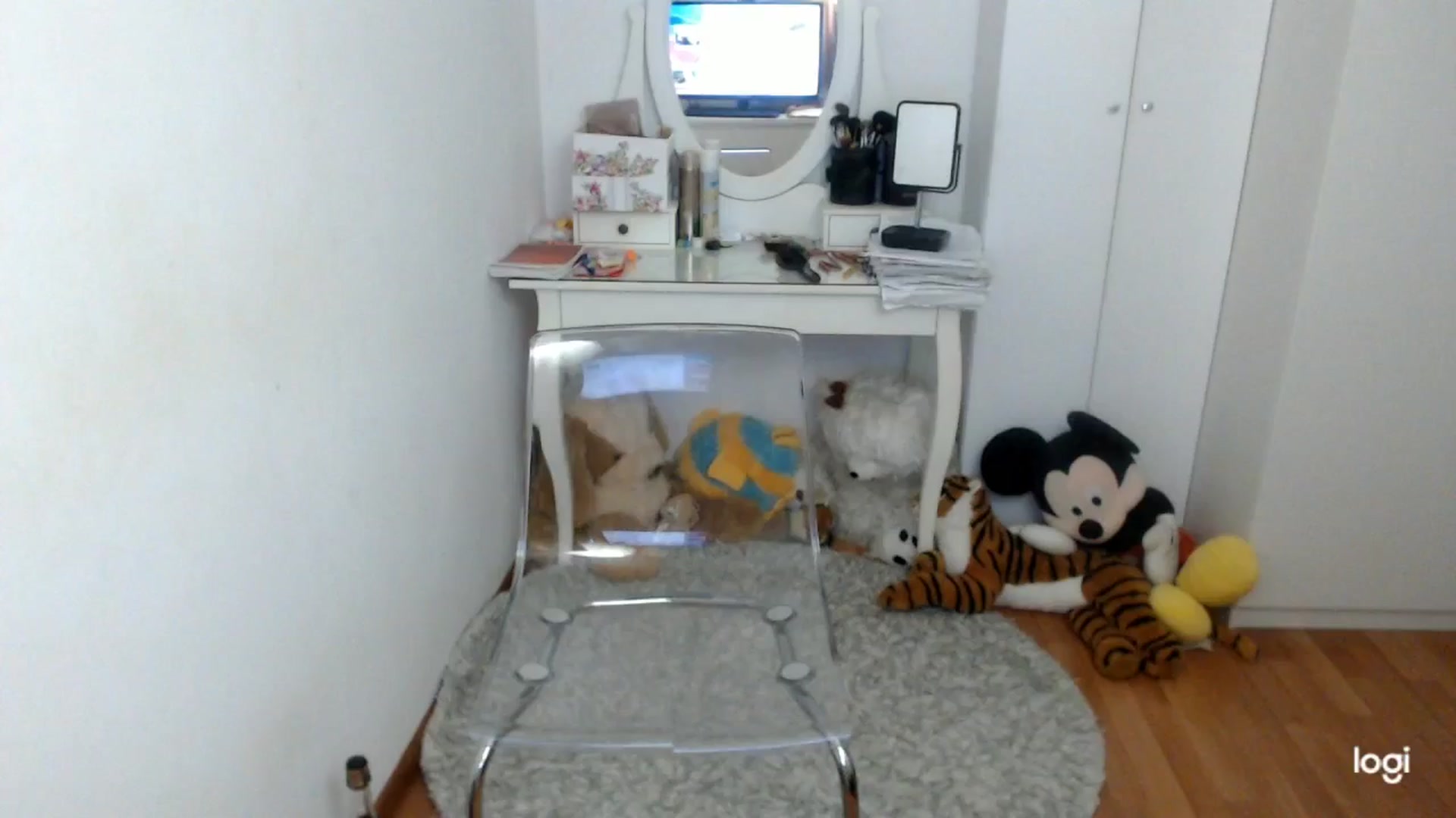 Gallery image thumbnail from WinterJewel's myfreecams stream on, 01/20/2026, 09:52 image 6 of 20