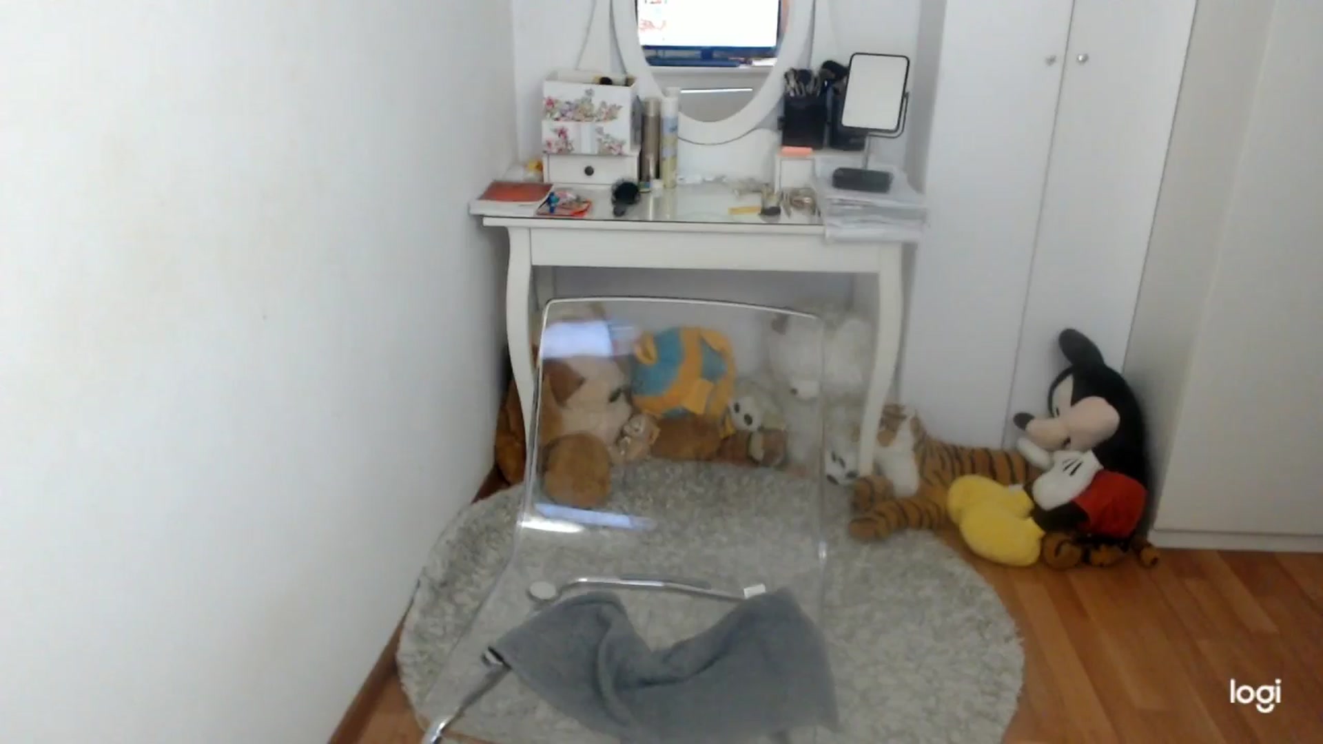 Gallery image thumbnail from WinterJewel's myfreecams stream on, 01/28/2026, 09:42 image 13 of 20