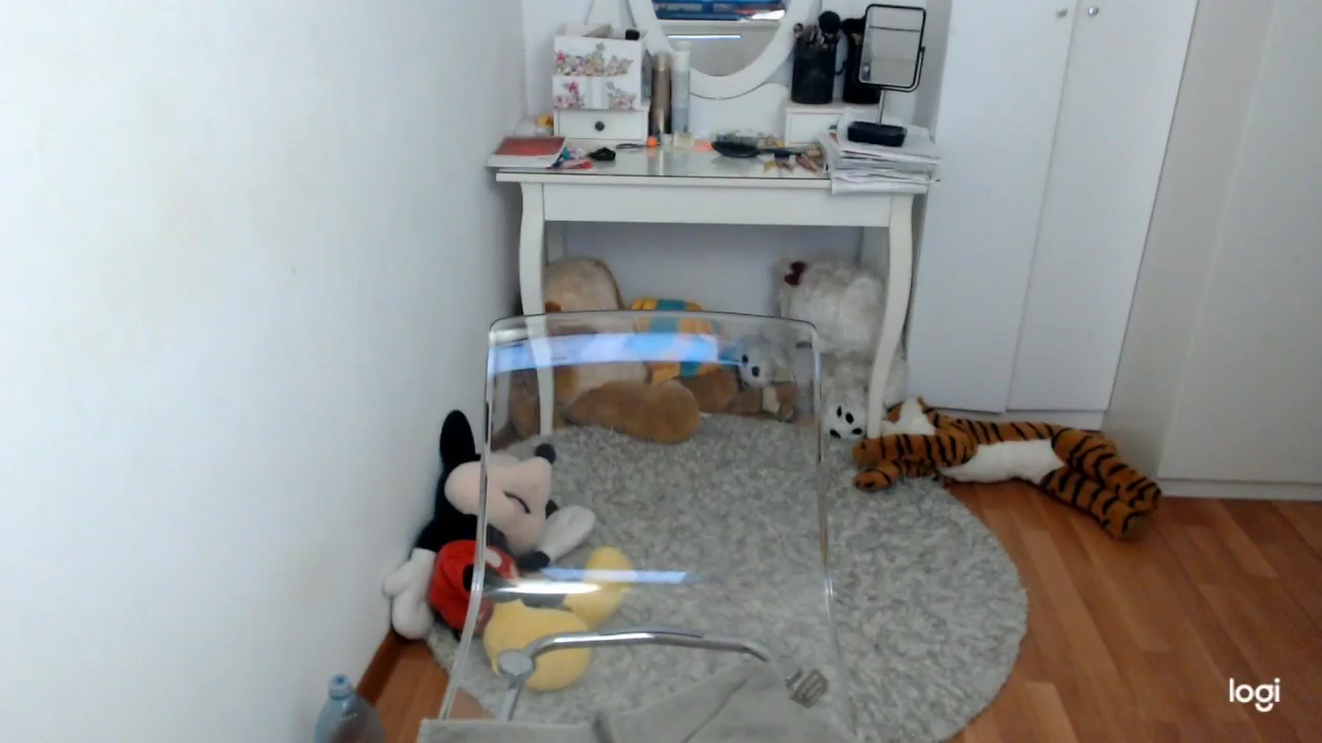 Gallery image thumbnail from WinterJewel's myfreecams stream on, 02/13/2026, 09:27 image 15 of 20