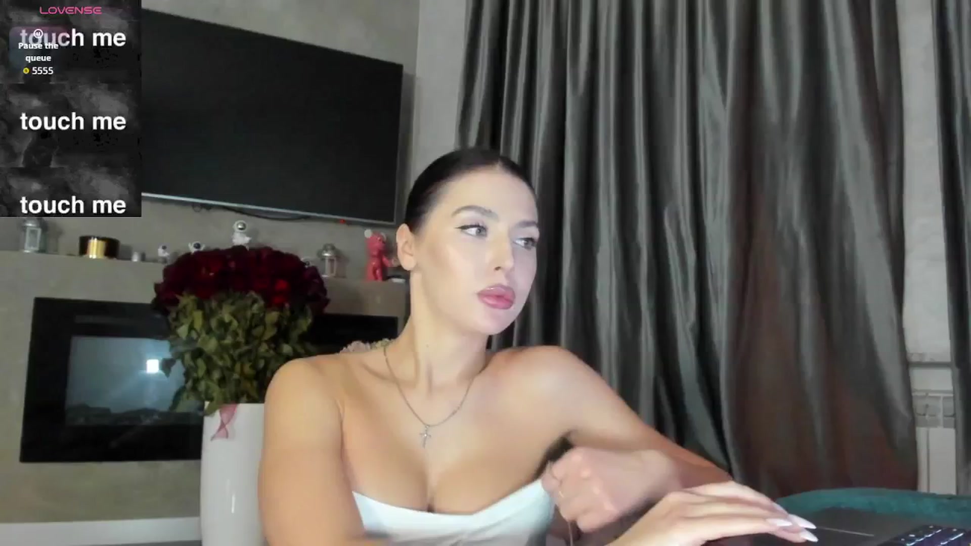 Gallery image thumbnail from WinterK_'s myfreecams stream on, 12/05/2025, 16:20 image 16 of 20