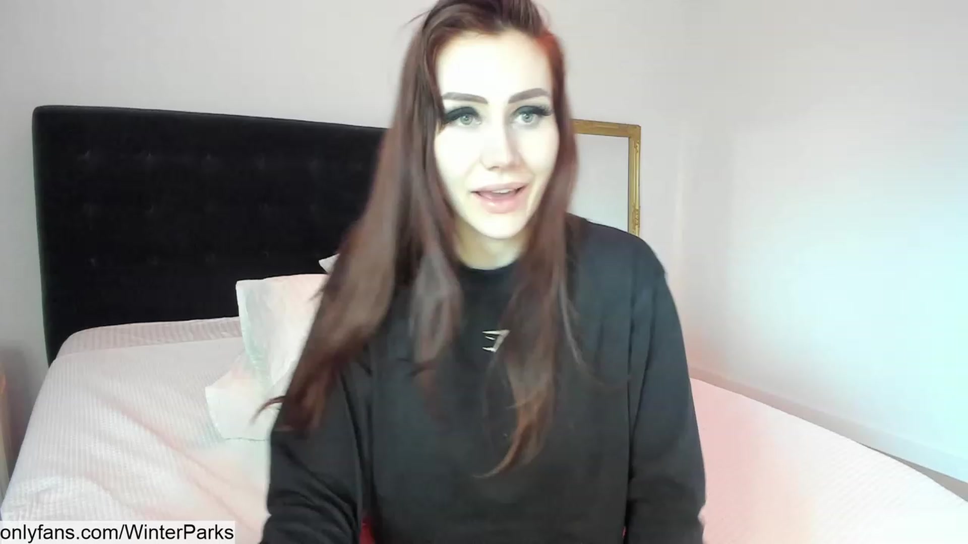 Gallery image thumbnail from WinterParks's myfreecams stream on, 02/11/2024, 08:20 image 12 of 20