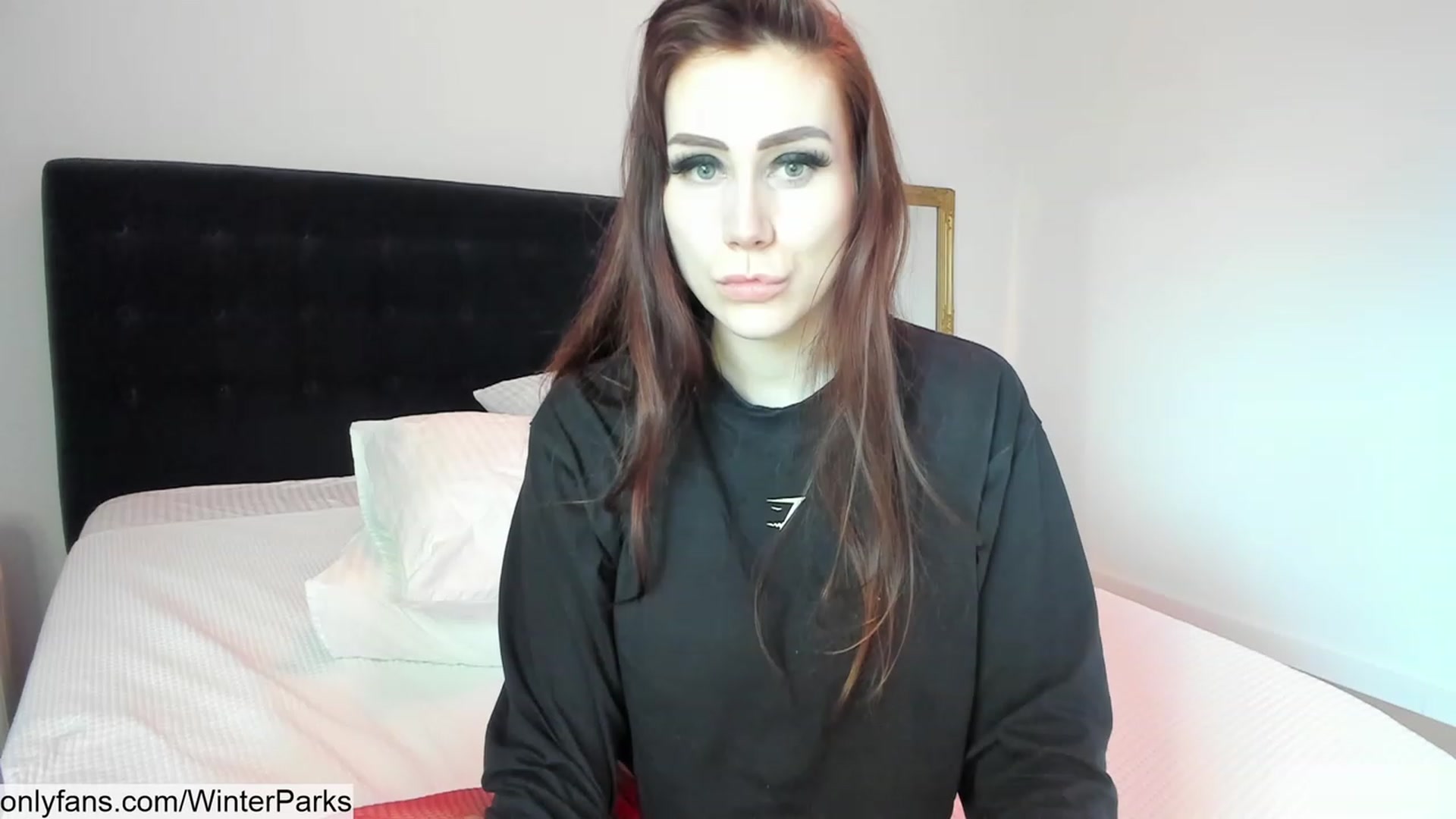 Gallery image thumbnail from WinterParks's myfreecams stream on, 02/11/2024, 08:20 image 8 of 20