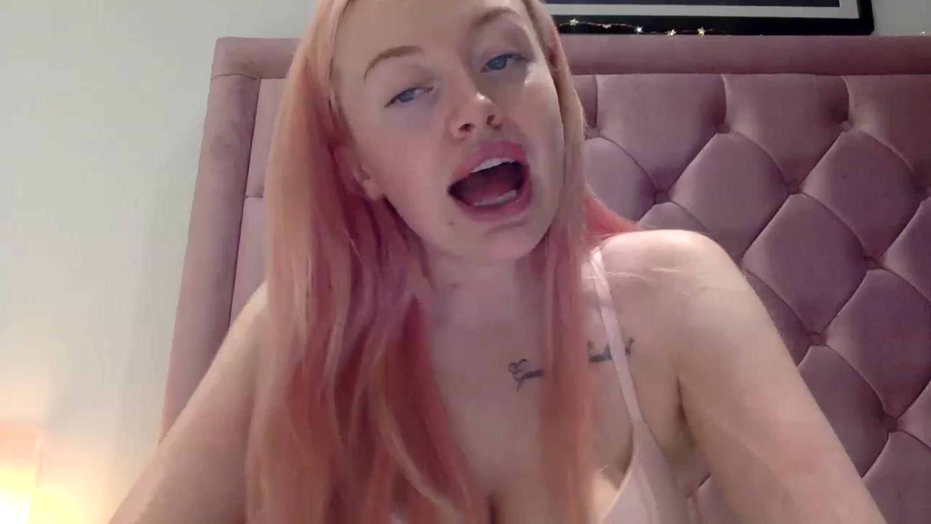 Gallery image thumbnail from WinterWarren's myfreecams stream on, 02/12/2023, 19:47 image 6 of 20