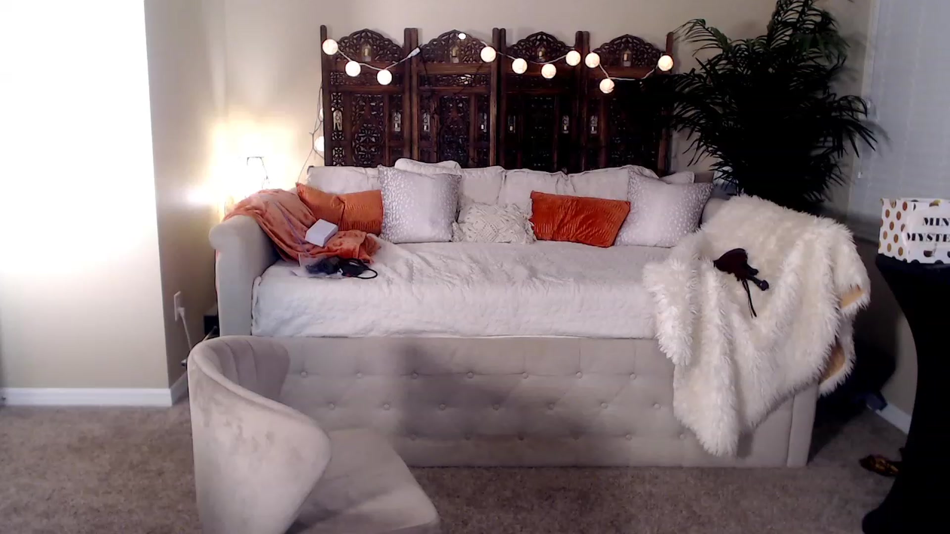 Gallery image thumbnail from Winter_Gray's myfreecams stream on, 12/07/2022, 07:40 image 13 of 20