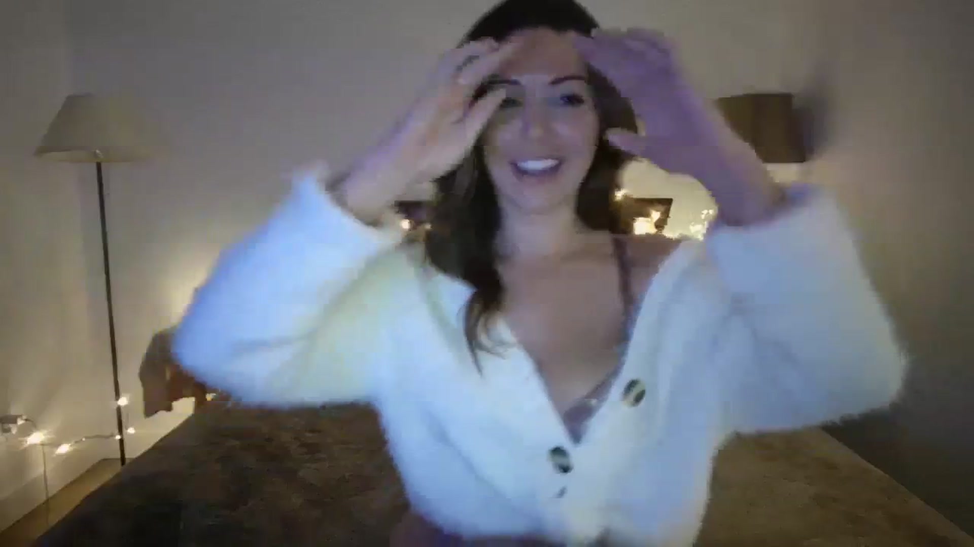 Gallery image thumbnail from Winxzyyy's myfreecams stream on, 12/28/2023, 04:04 image 8 of 20