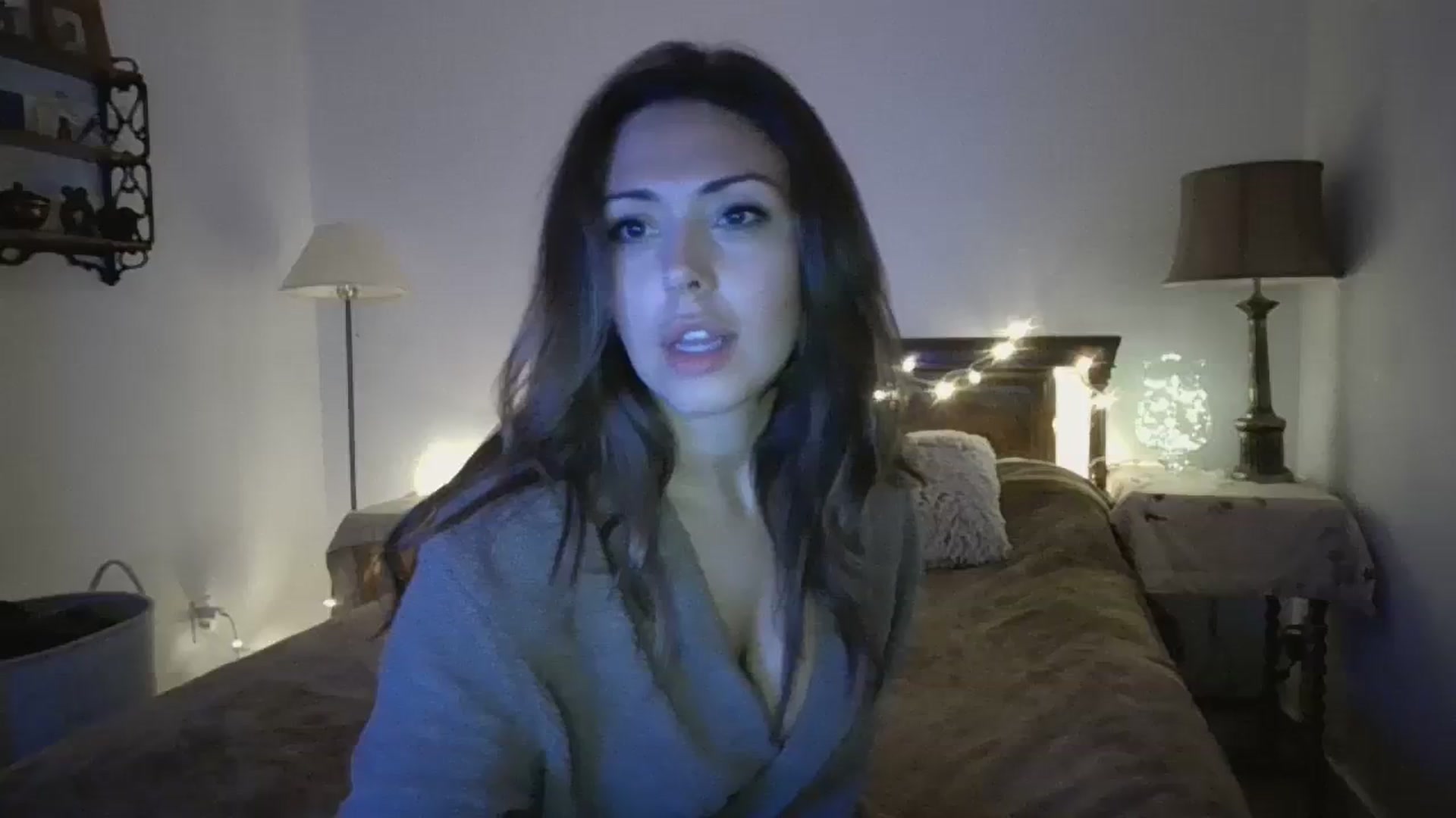 Gallery image thumbnail from Winxzyyy's myfreecams stream on, 12/30/2023, 10:29 image 13 of 20
