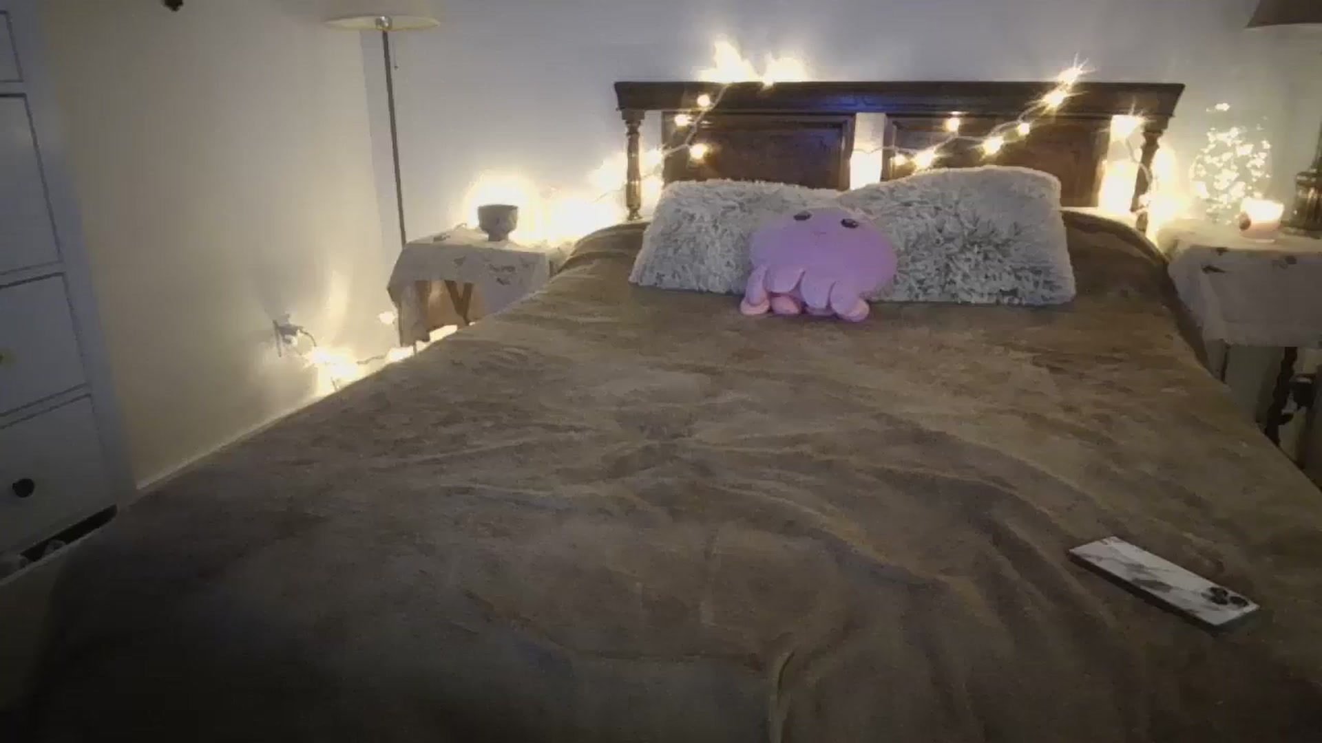 Gallery image thumbnail from Winxzyyy's myfreecams stream on, 01/02/2024, 07:30 image 12 of 20