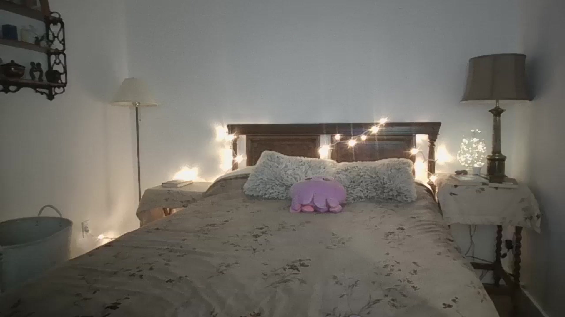 Gallery image thumbnail from Winxzyyy's myfreecams stream on, 01/28/2024, 04:55 image 9 of 20