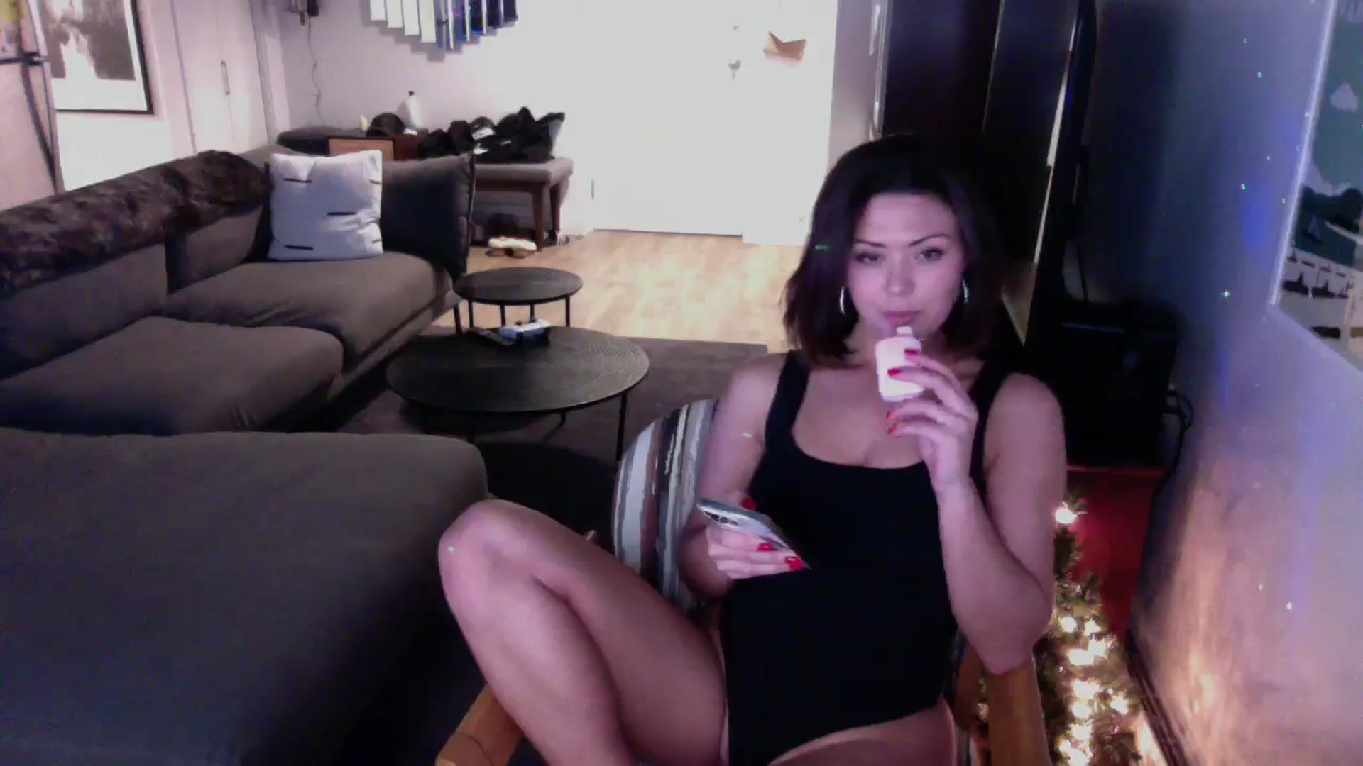 Gallery image thumbnail from Winxzyyy's myfreecams stream on, 02/14/2024, 07:01 image 5 of 20
