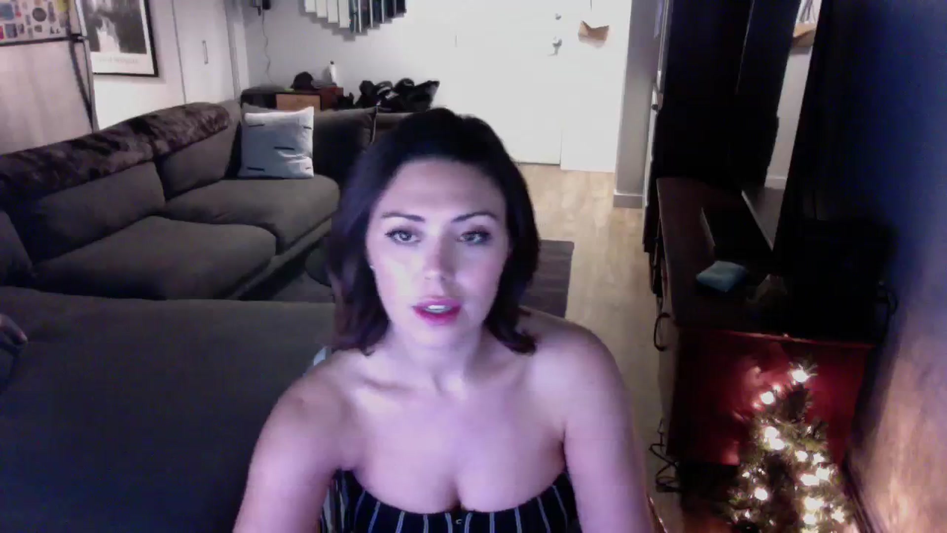 Gallery image thumbnail from Winxzyyy's myfreecams stream on, 02/18/2024, 07:00 image 14 of 20