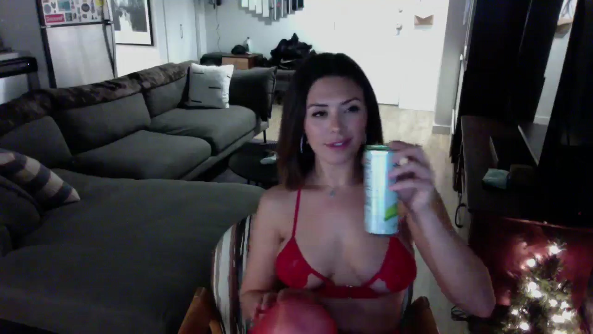 Gallery image thumbnail from Winxzyyy's myfreecams stream on, 02/24/2024, 12:44 image 8 of 20