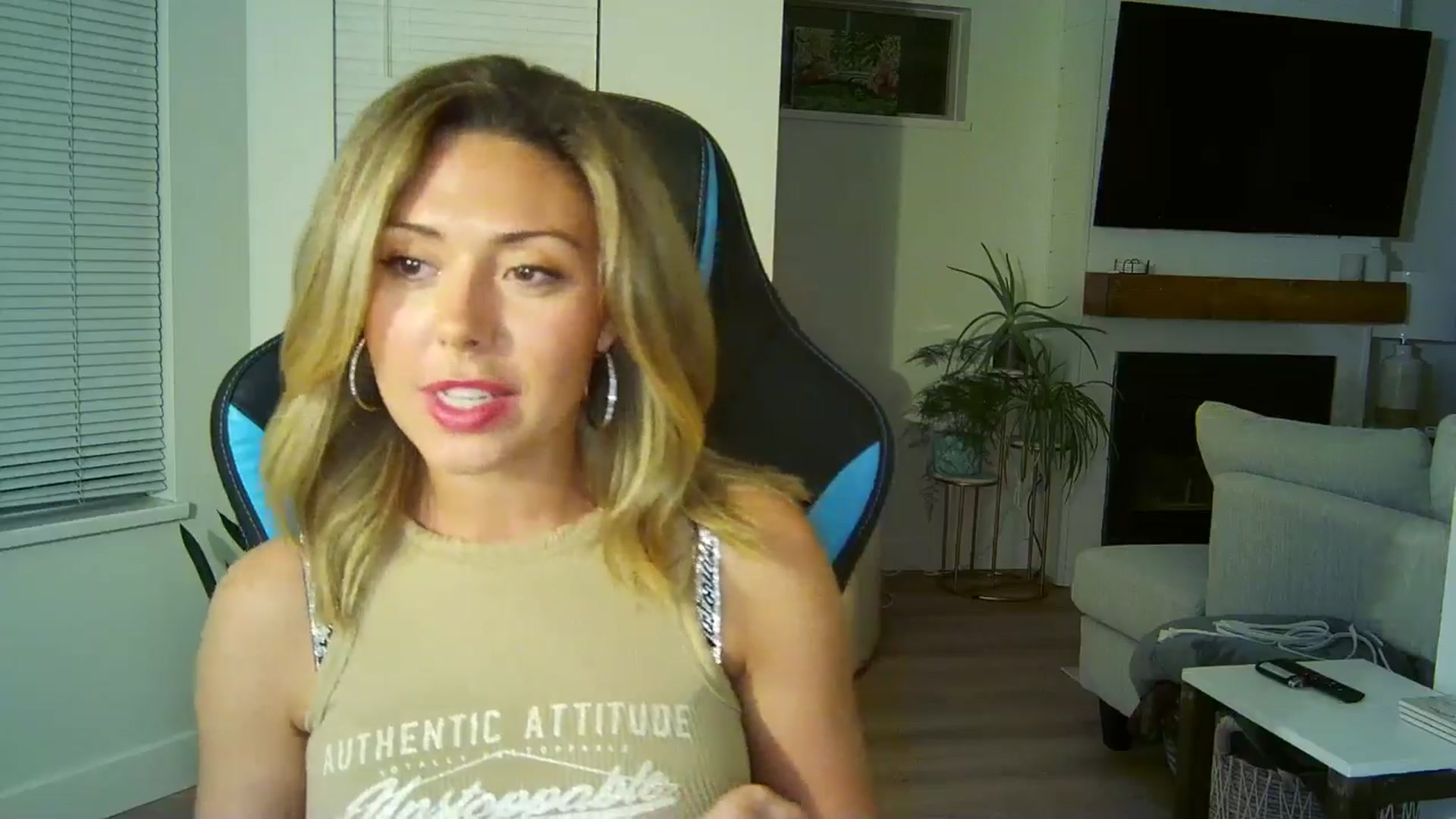 Gallery image thumbnail from Winxzyyy's myfreecams stream on, 08/17/2024, 06:16 image 17 of 20
